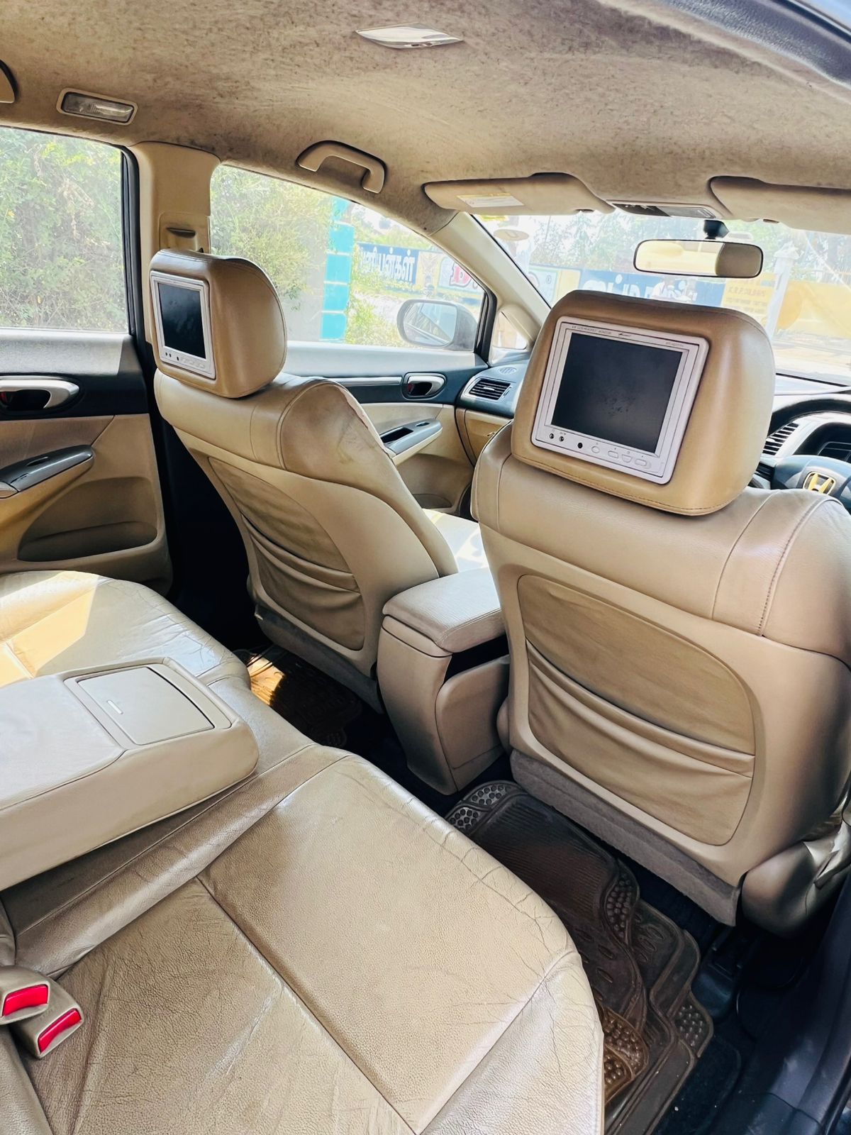 Honda Civic - Image 8