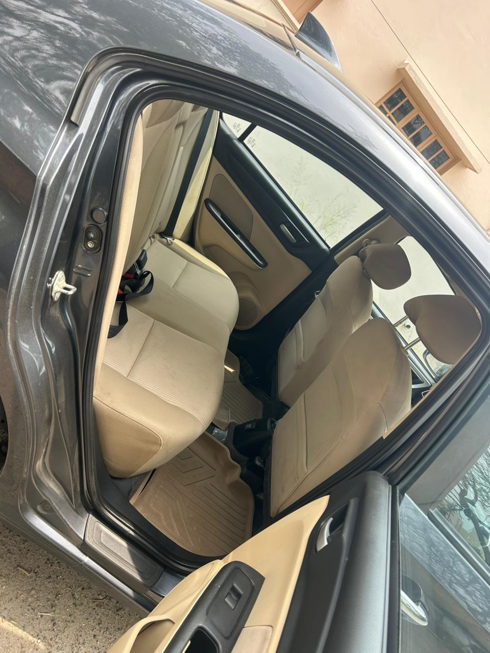 Honda Amaze - Image 10