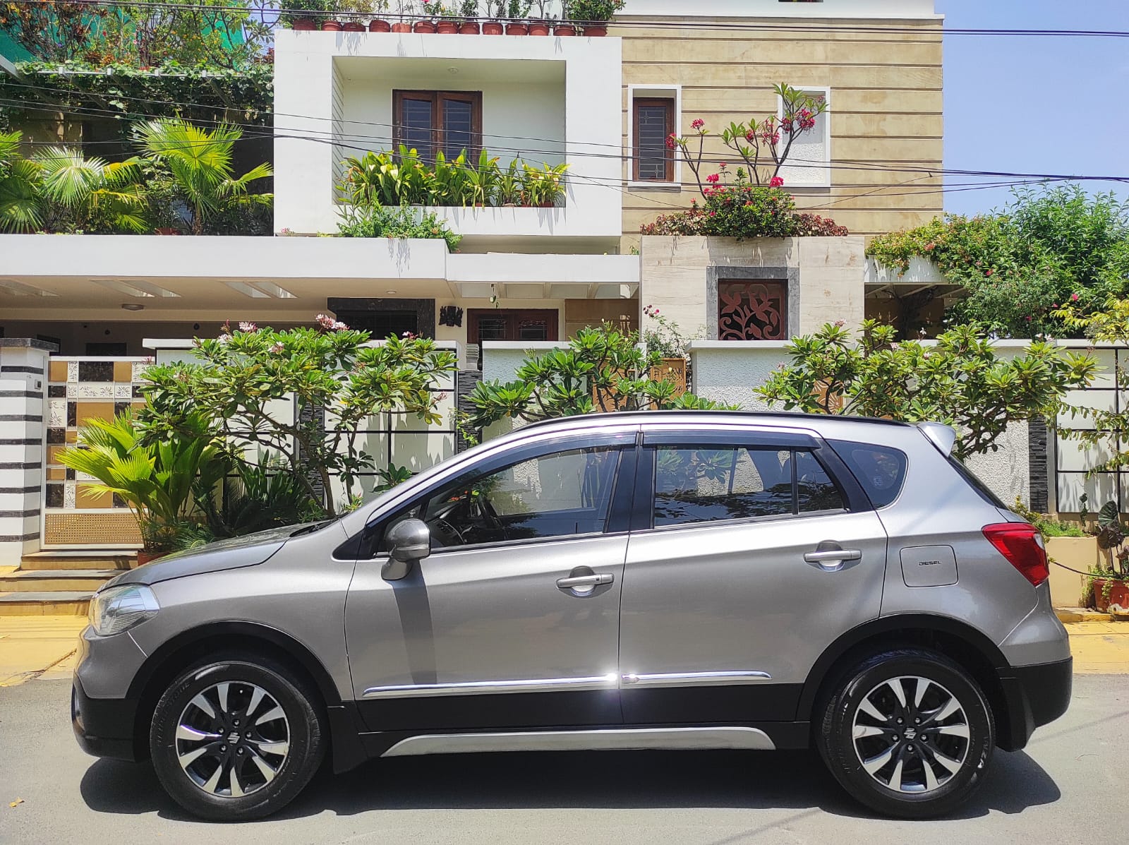 Maruti Suzuki S-Cross - Image 3