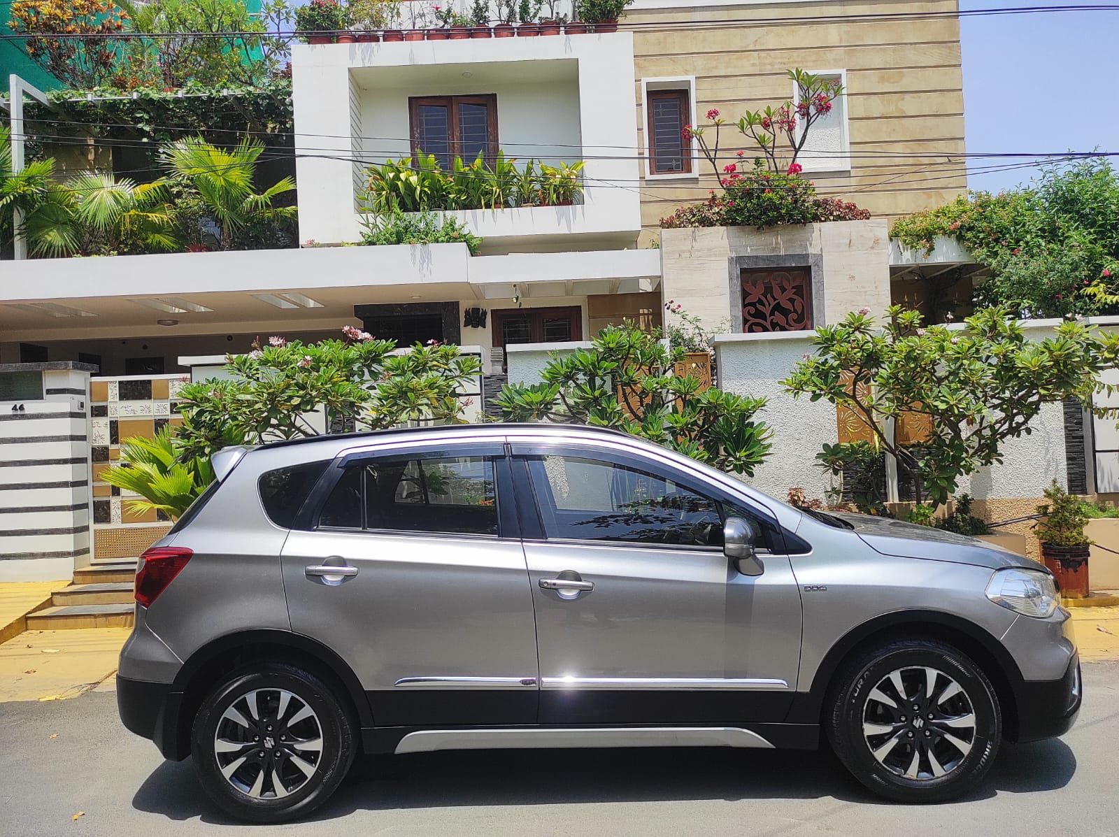 Maruti Suzuki S-Cross - Image 2