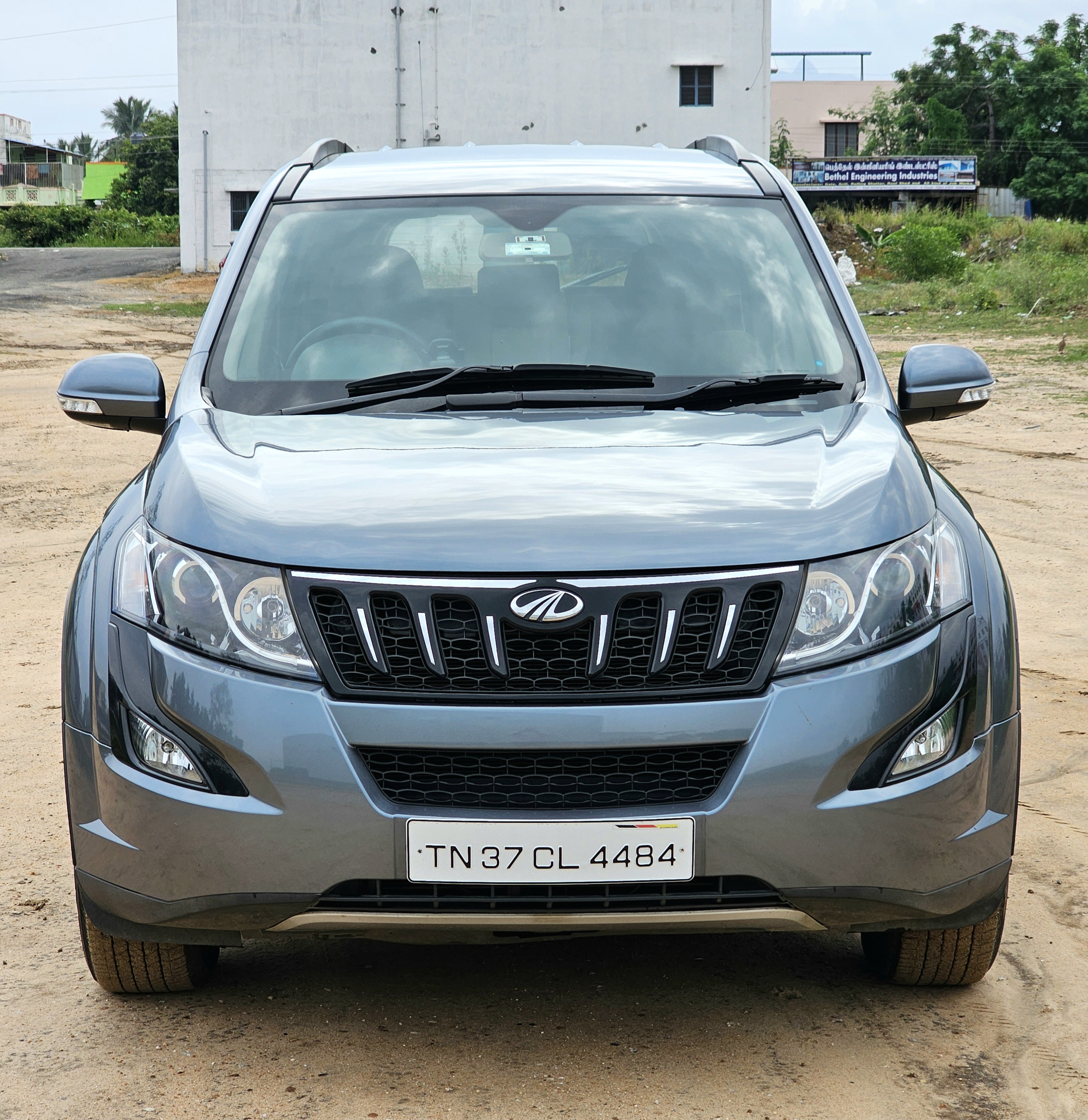 Mahindra XUV500