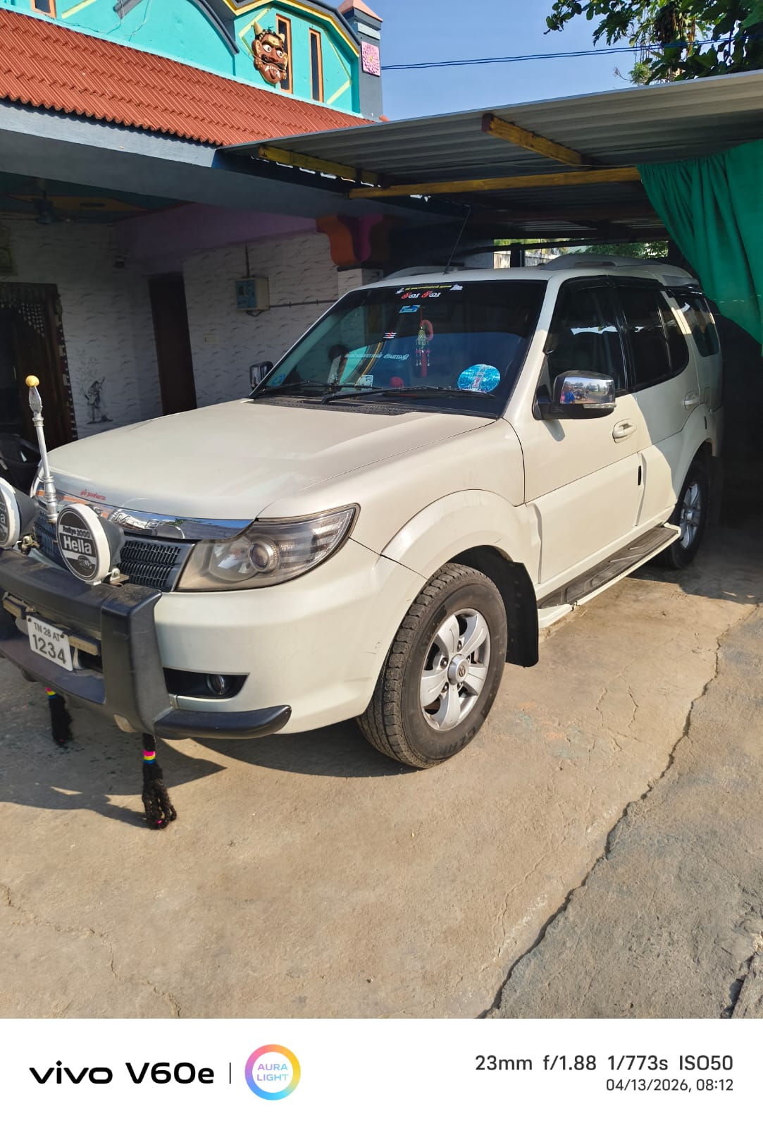 Tata Safari Storme - Image 2