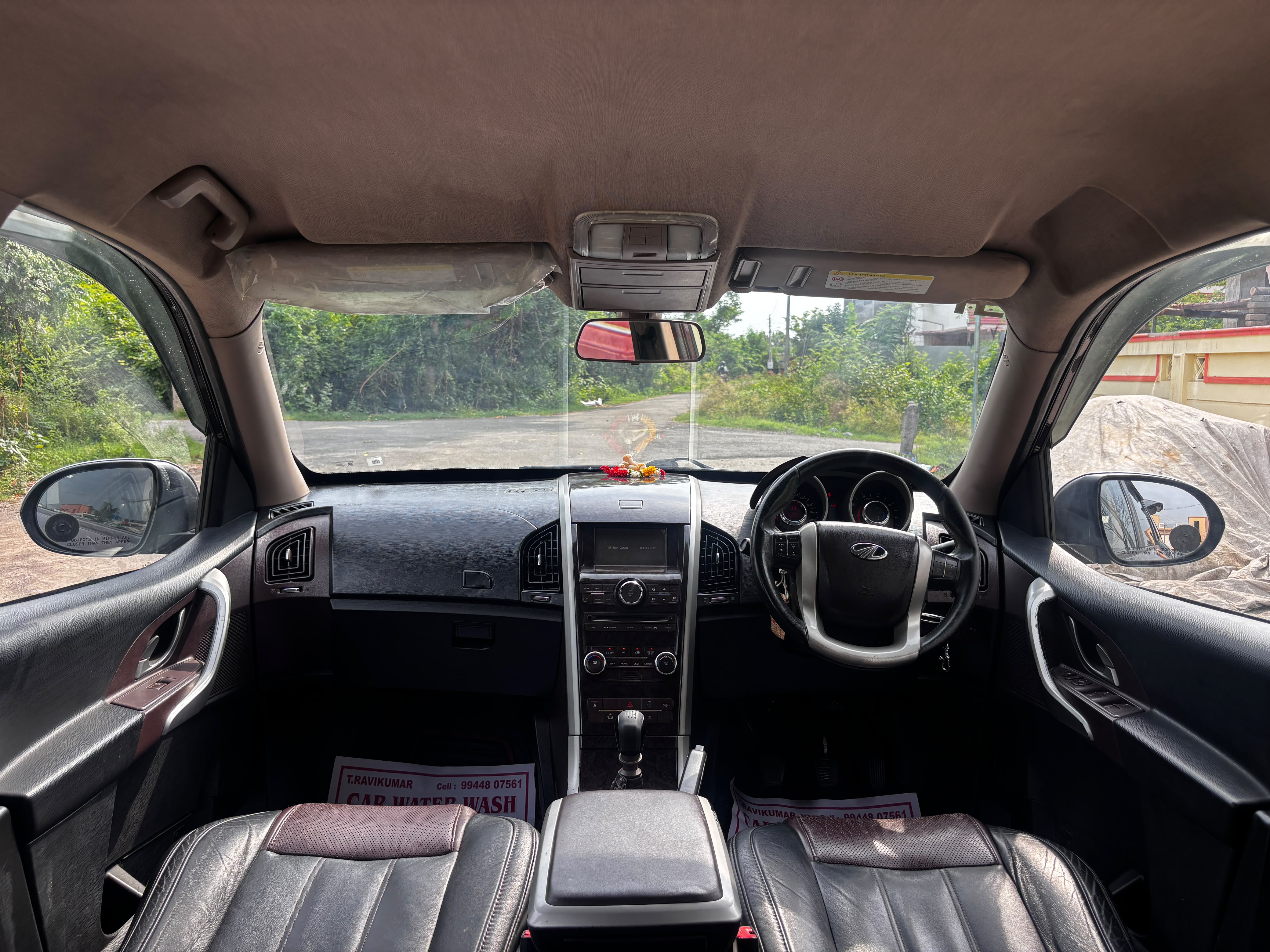 Mahindra XUV500 - Image 5