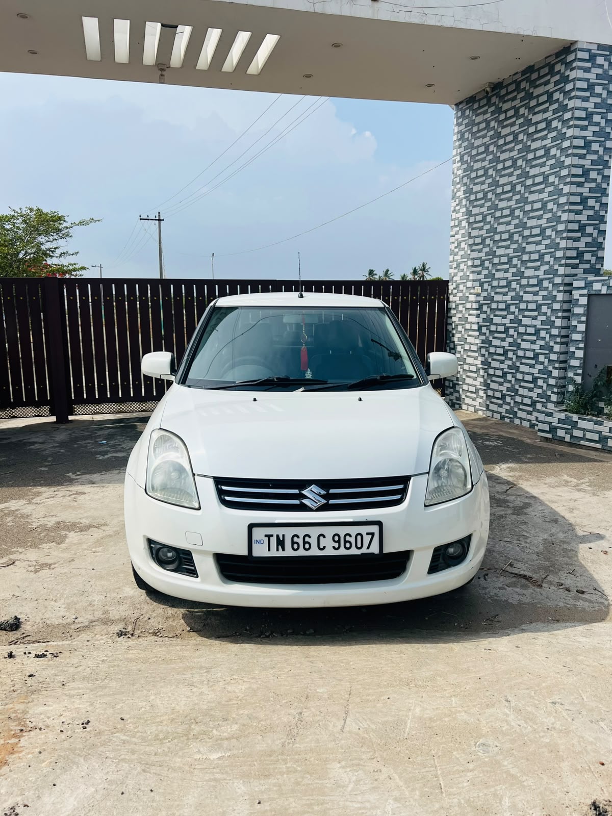 Maruti Suzuki Swift dzire