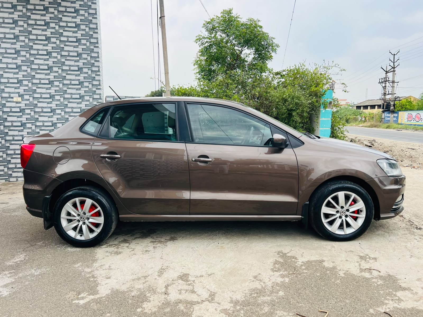Volkswagen AMEO - Image 4