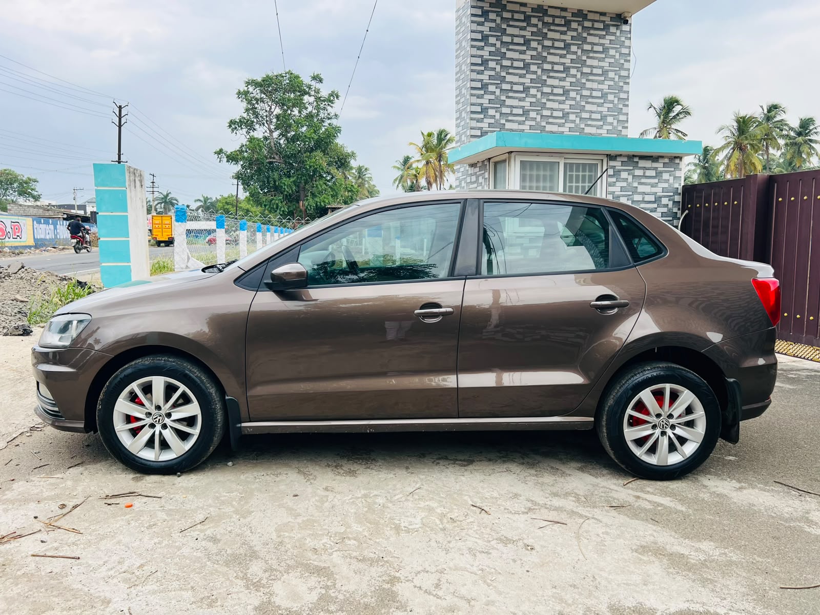 Volkswagen AMEO - Image 5