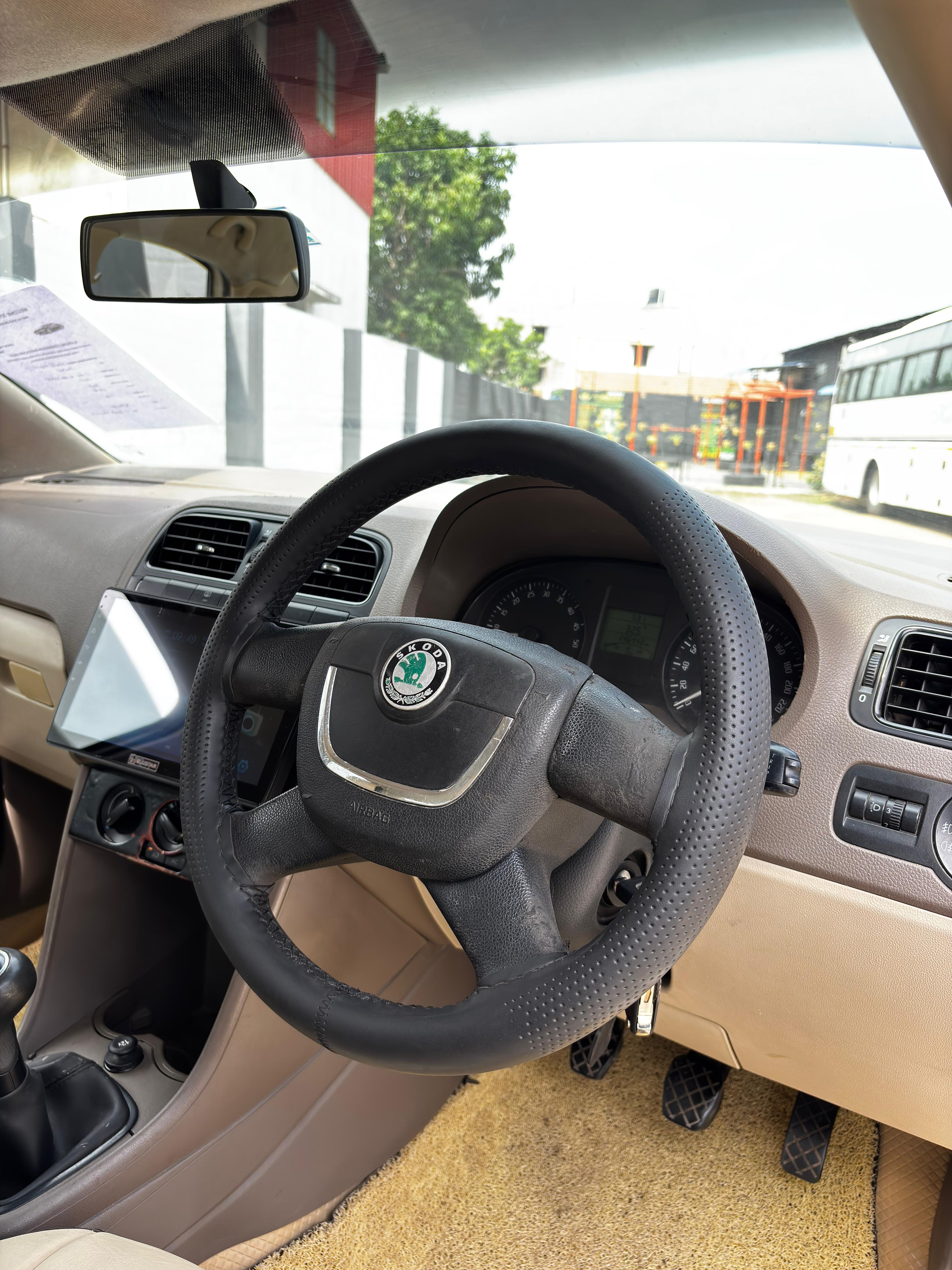 Skoda Rapid - Image 6
