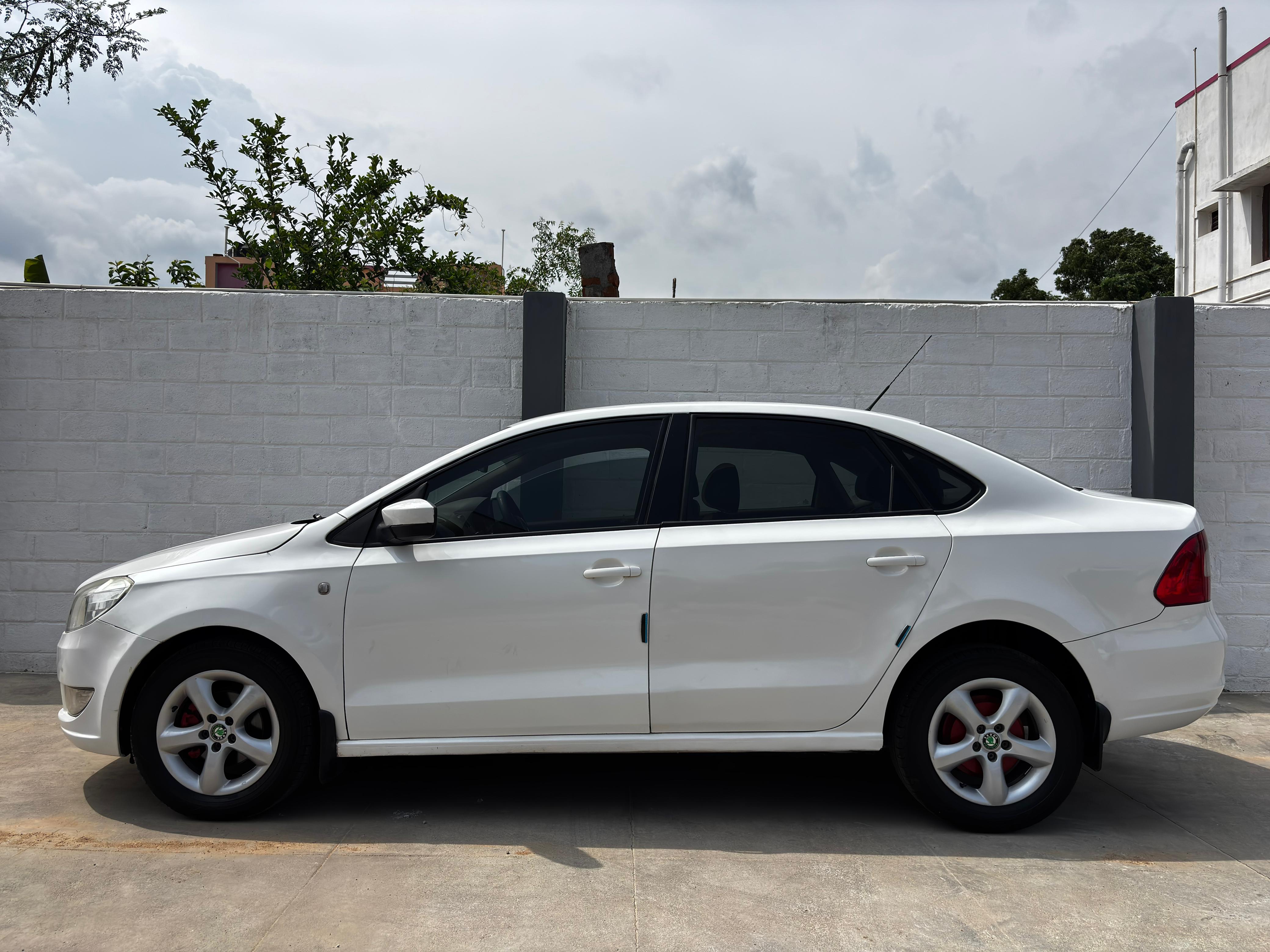 Skoda Rapid - Image 3