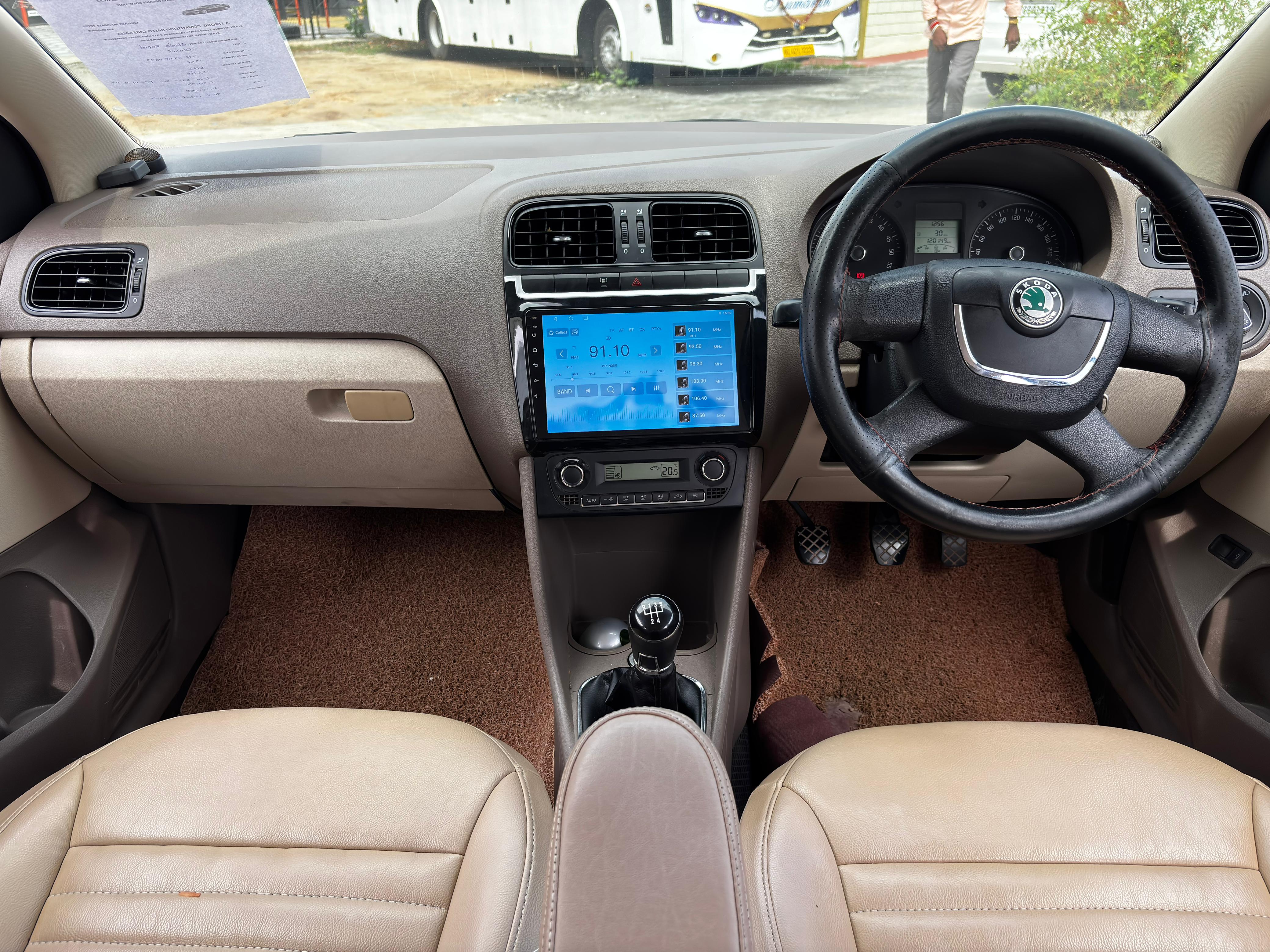 Skoda Rapid - Image 3