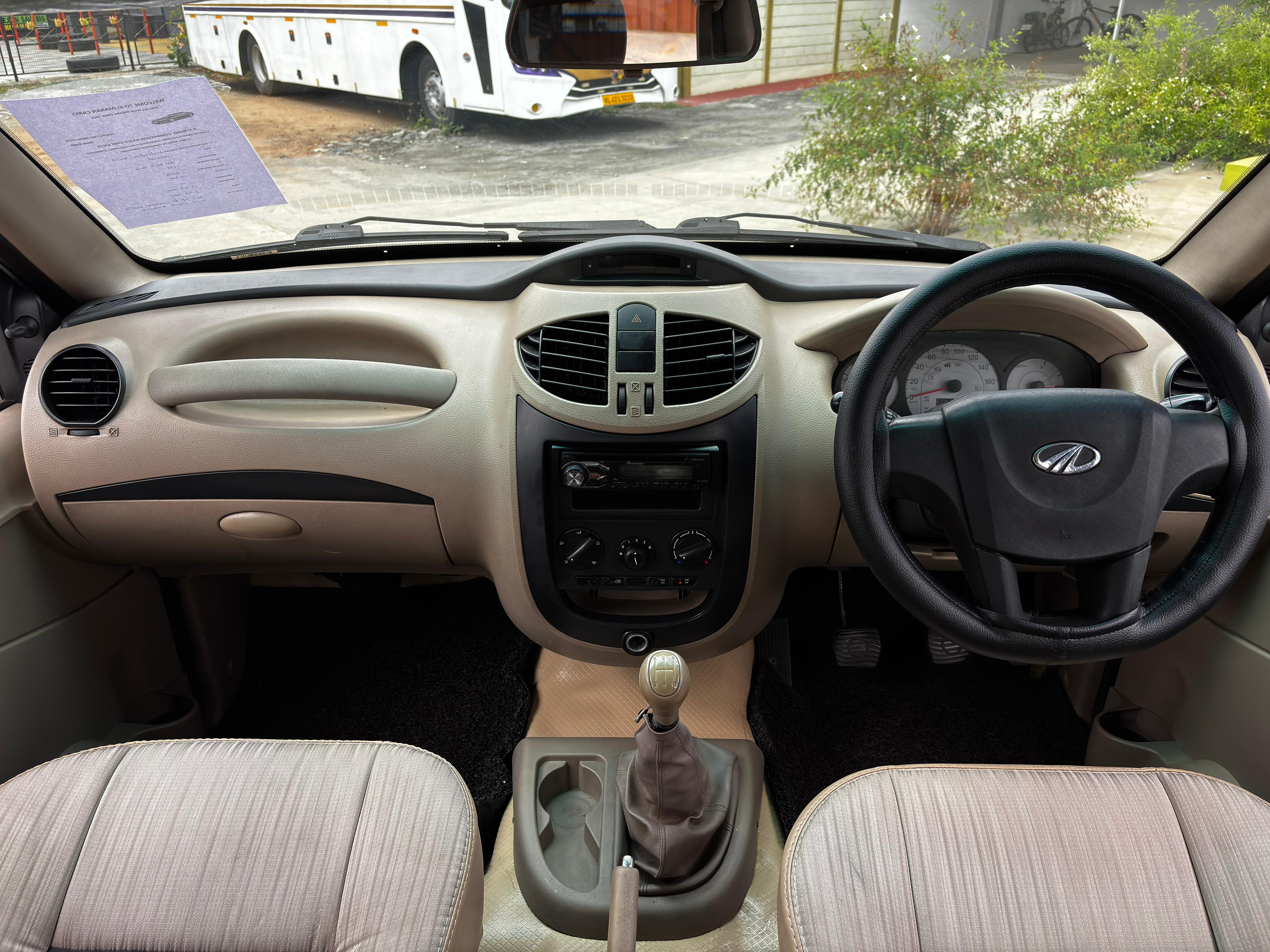 Mahindra Xylo - Image 4