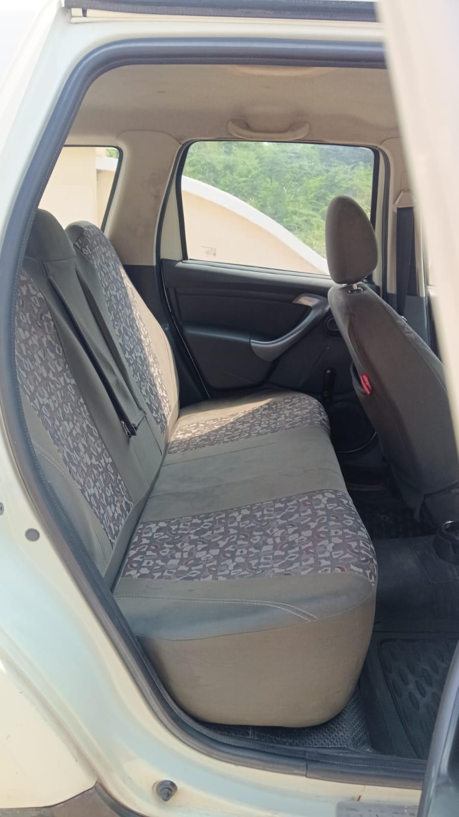 Renault Duster - Image 13