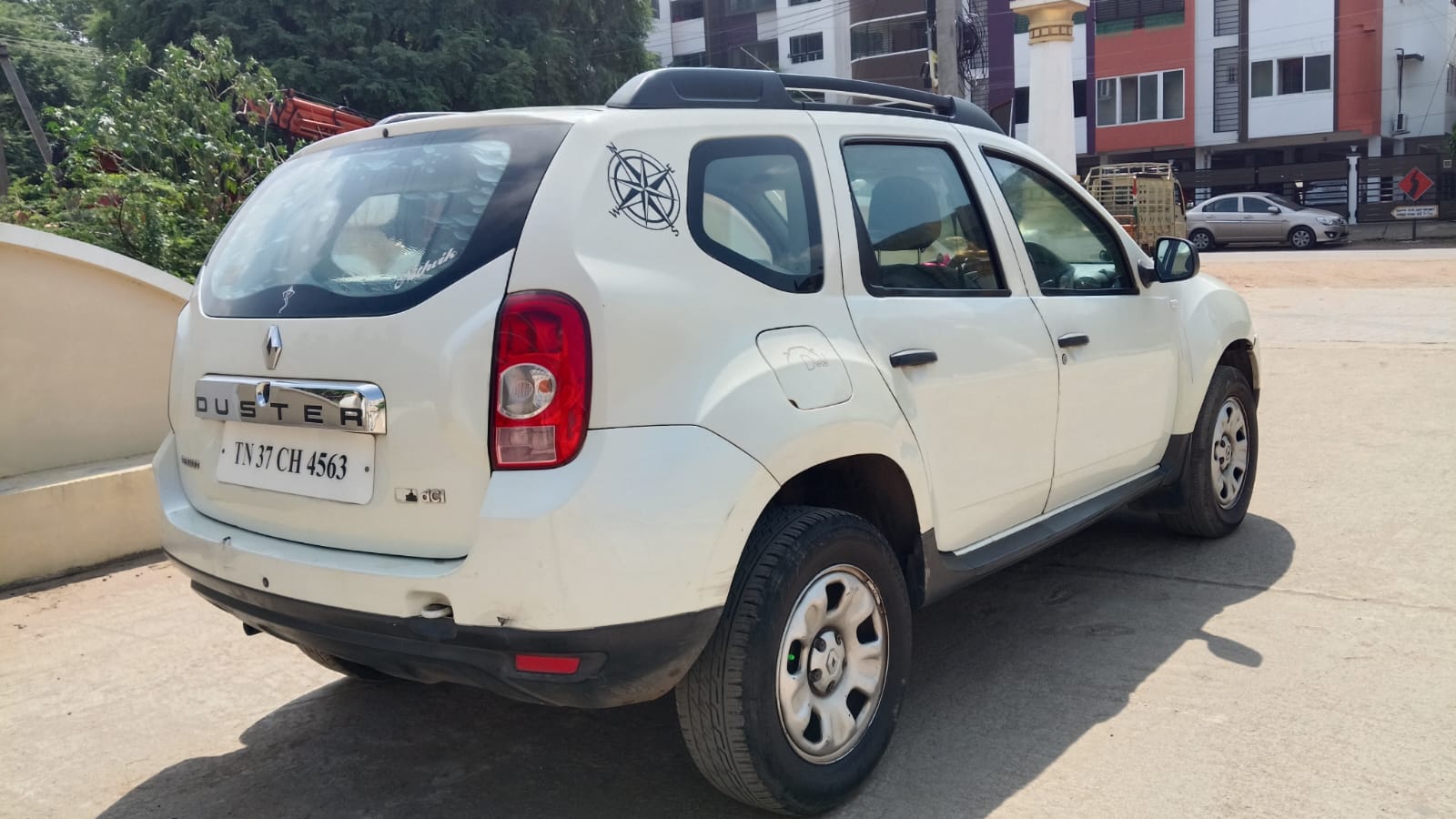 Renault Duster - Image 8