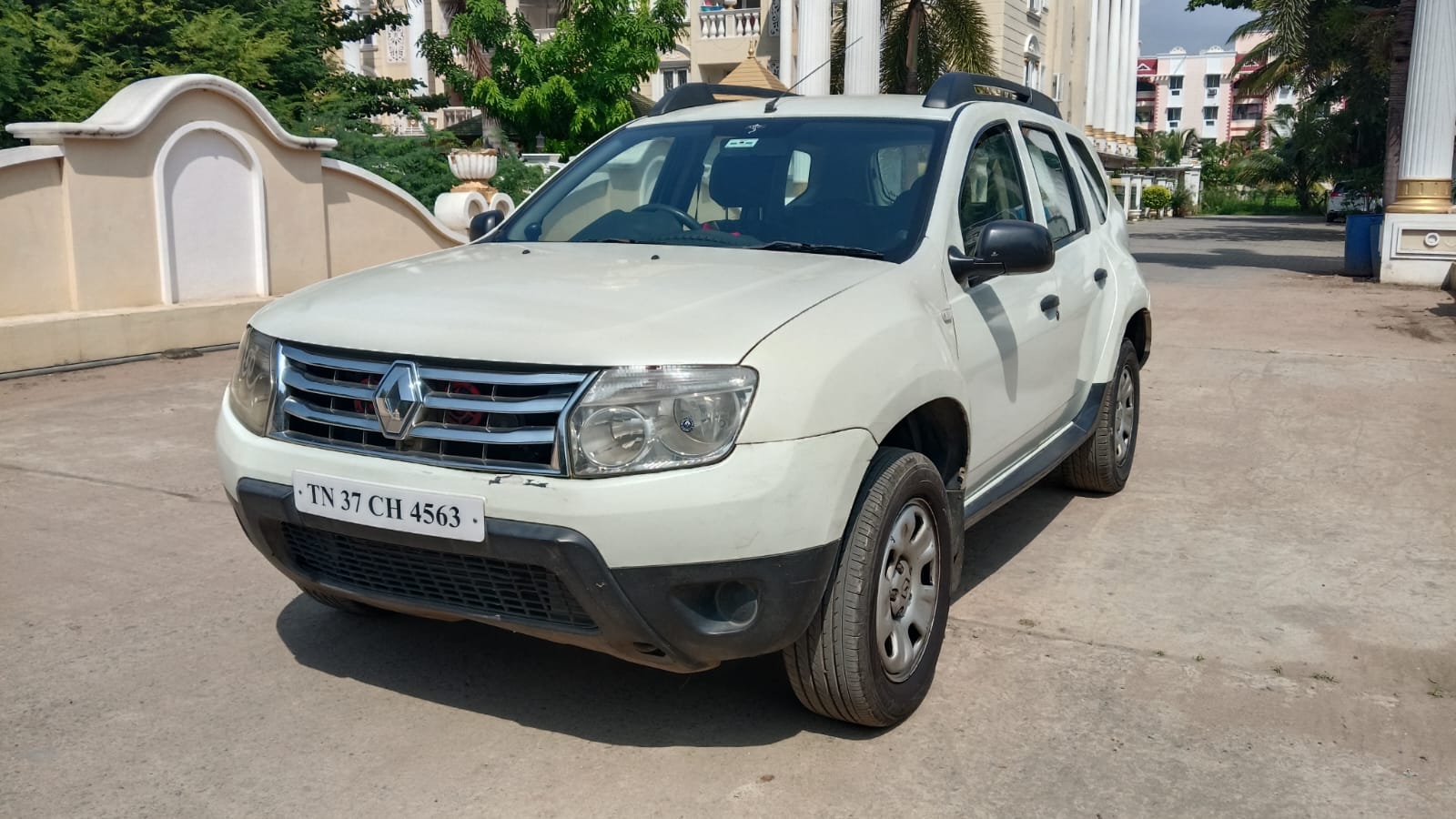 Renault Duster - Image 2