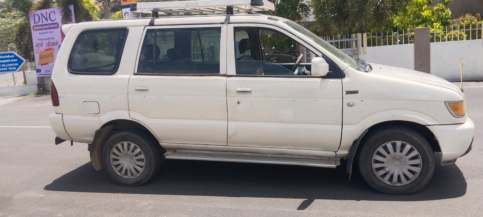 Chevrolet Tavera - Image 2