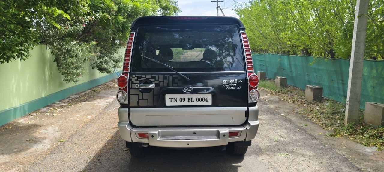 Mahindra Scorpio - Image 4