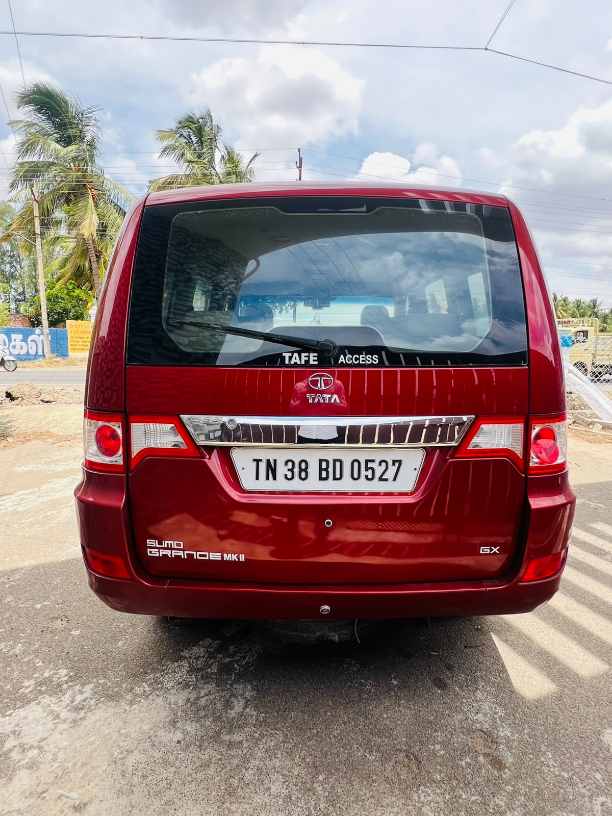Tata Sumo Grande - Image 11