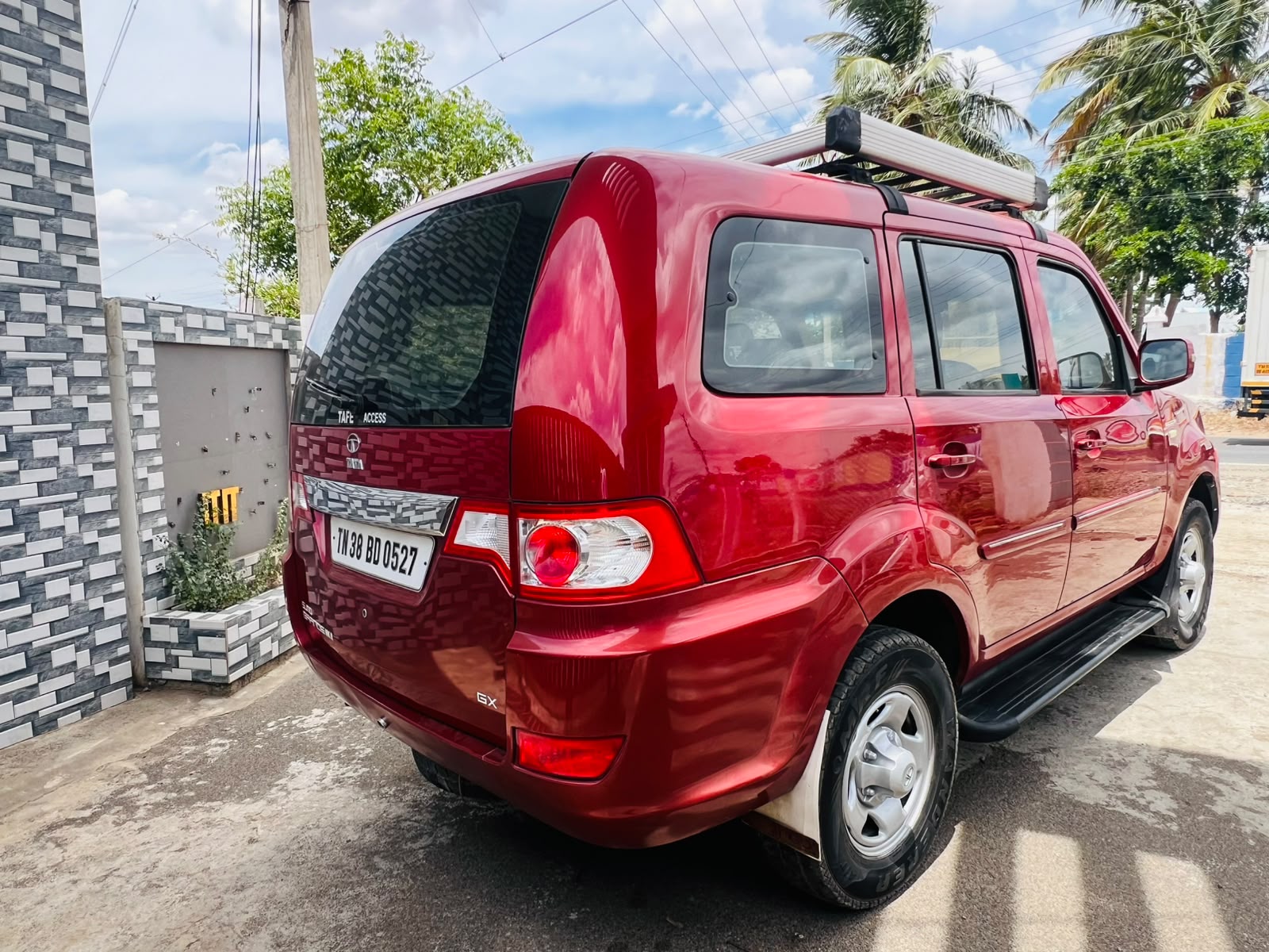 Tata Sumo Grande - Image 6
