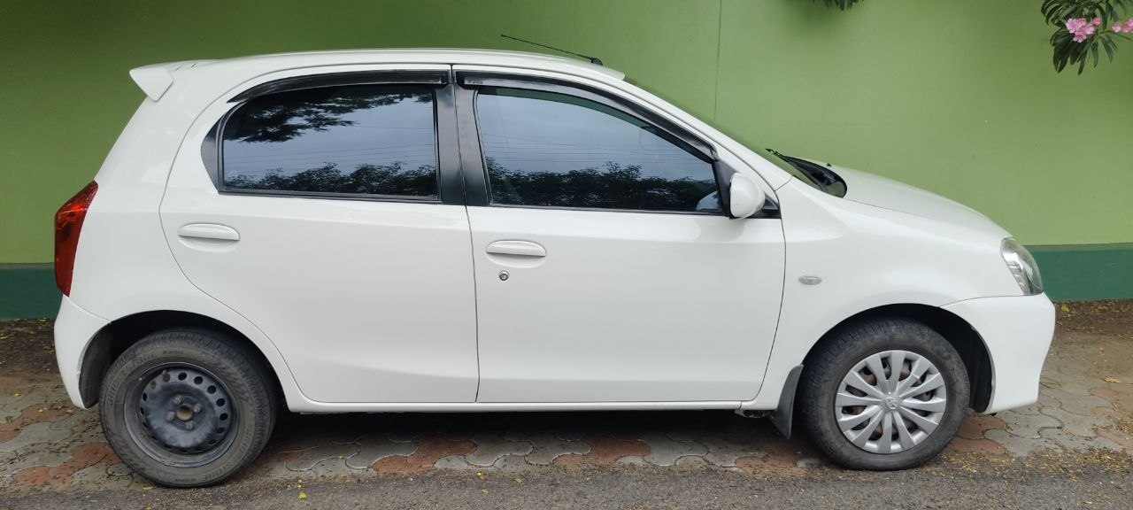Toyota Etios Liva - Image 3