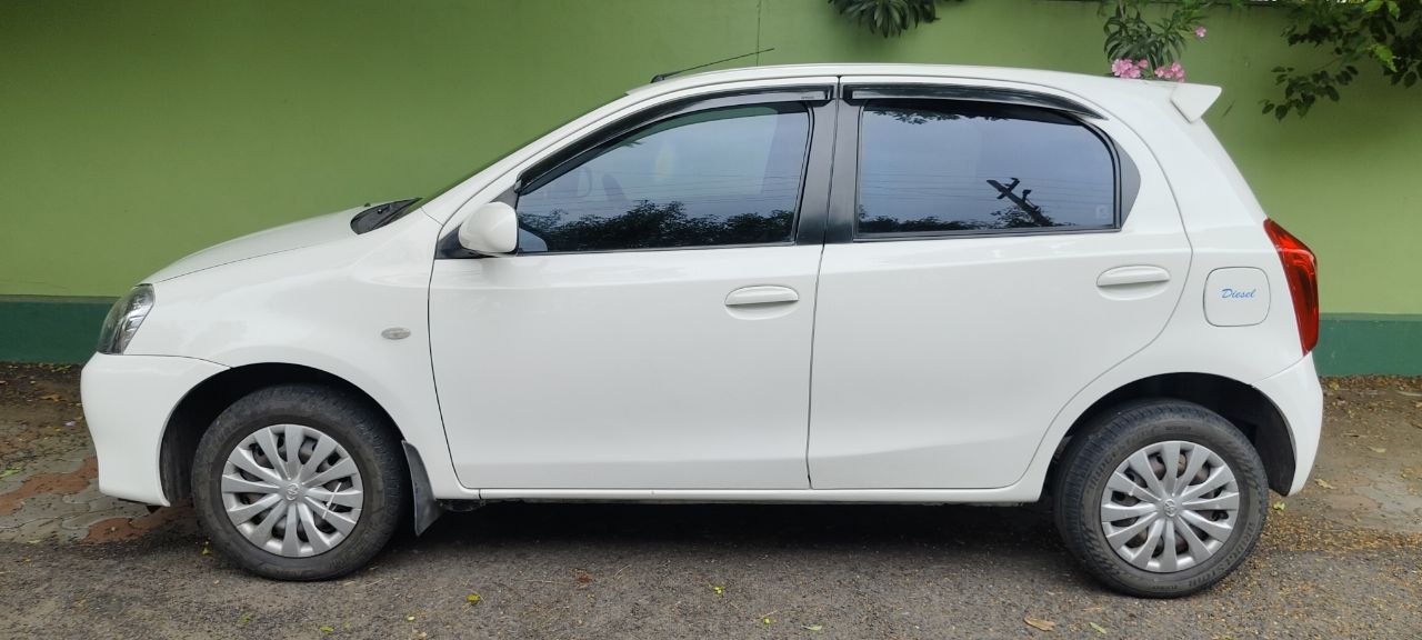 Toyota Etios Liva - Image 2