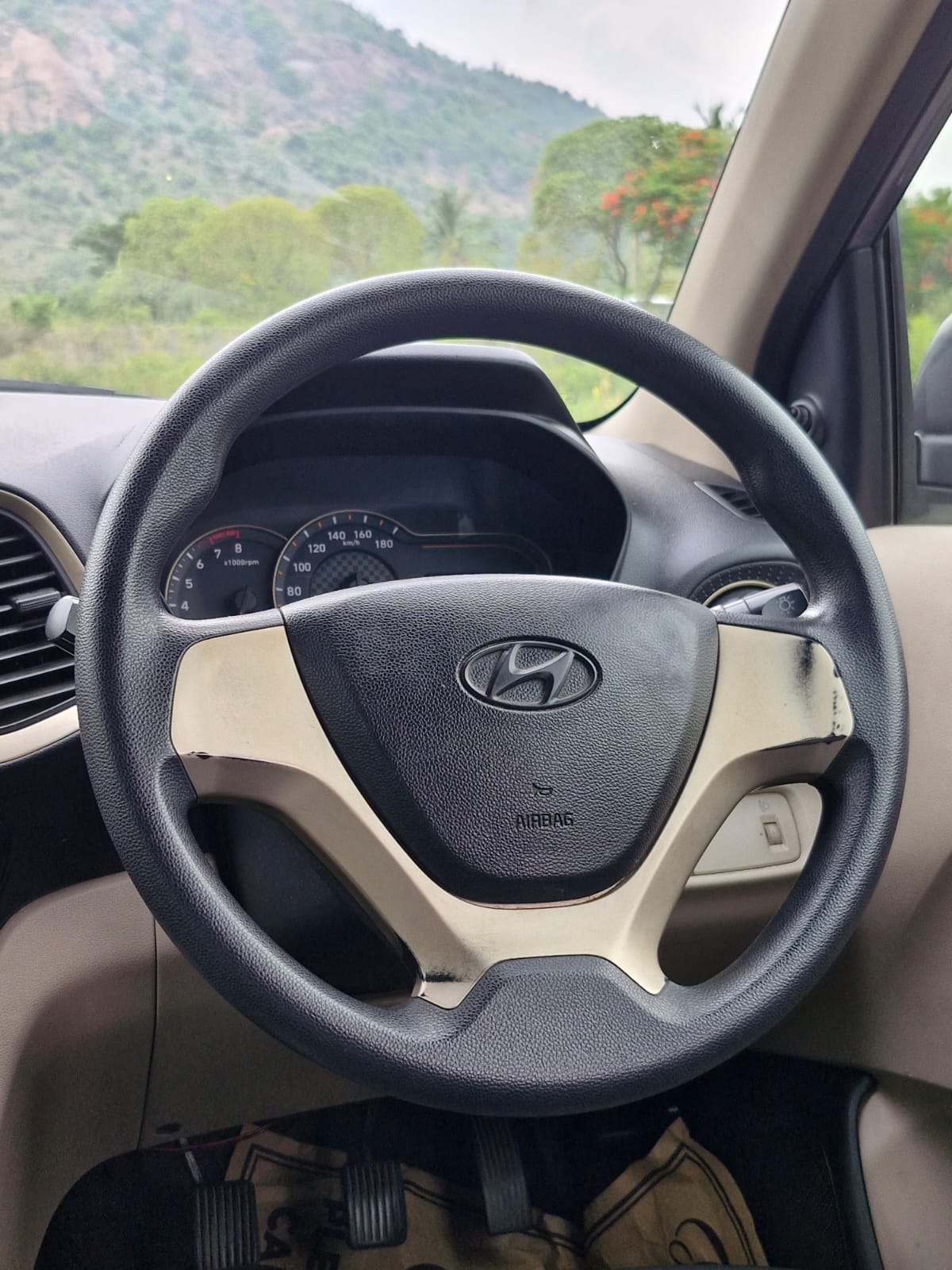 Hyundai Santro - Image 3