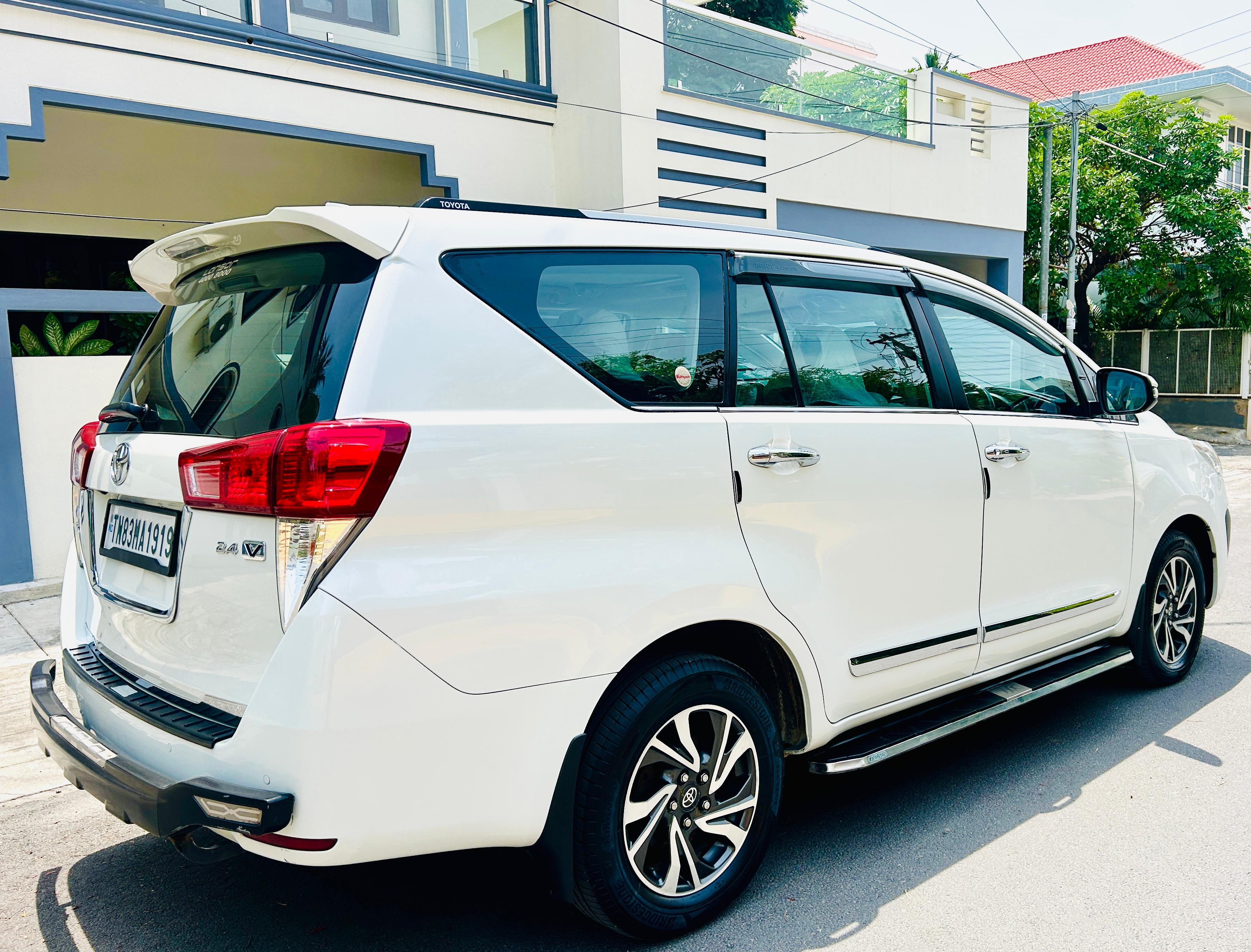 Toyota Innova Crysta - Image 4