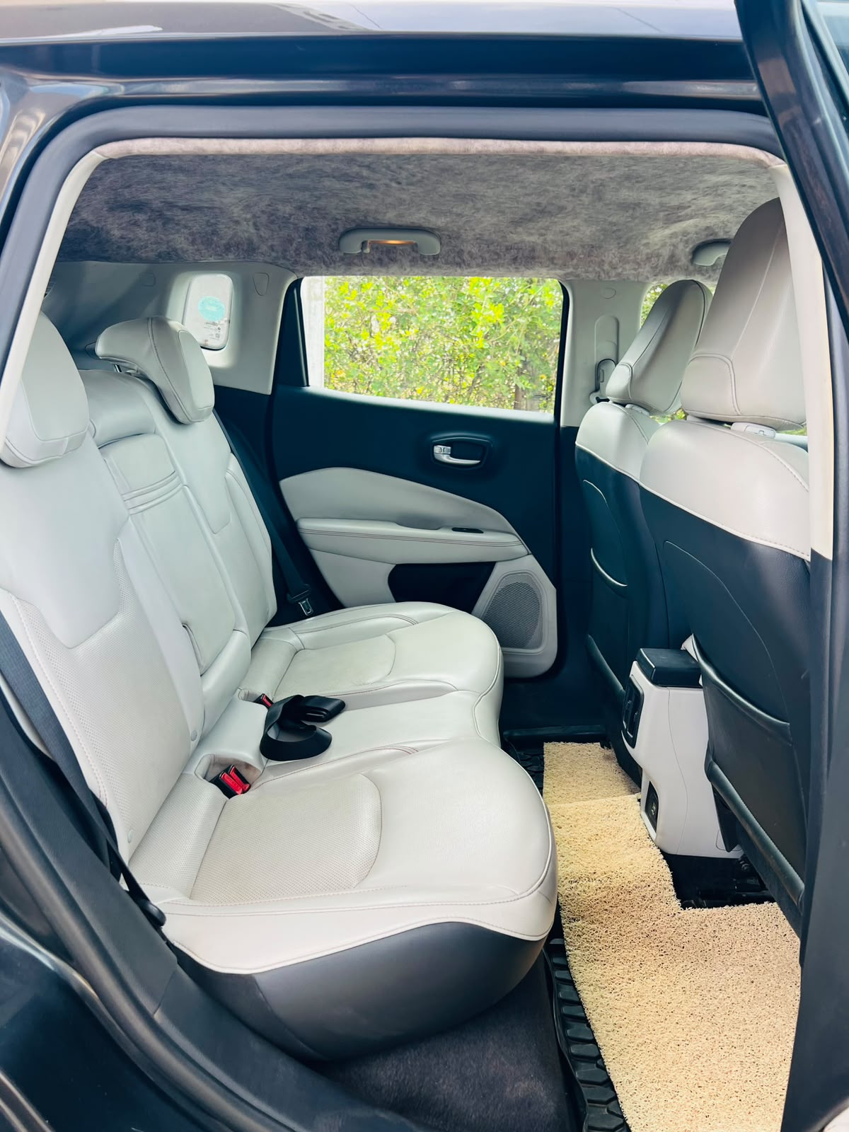 Jeep Compass - Image 8