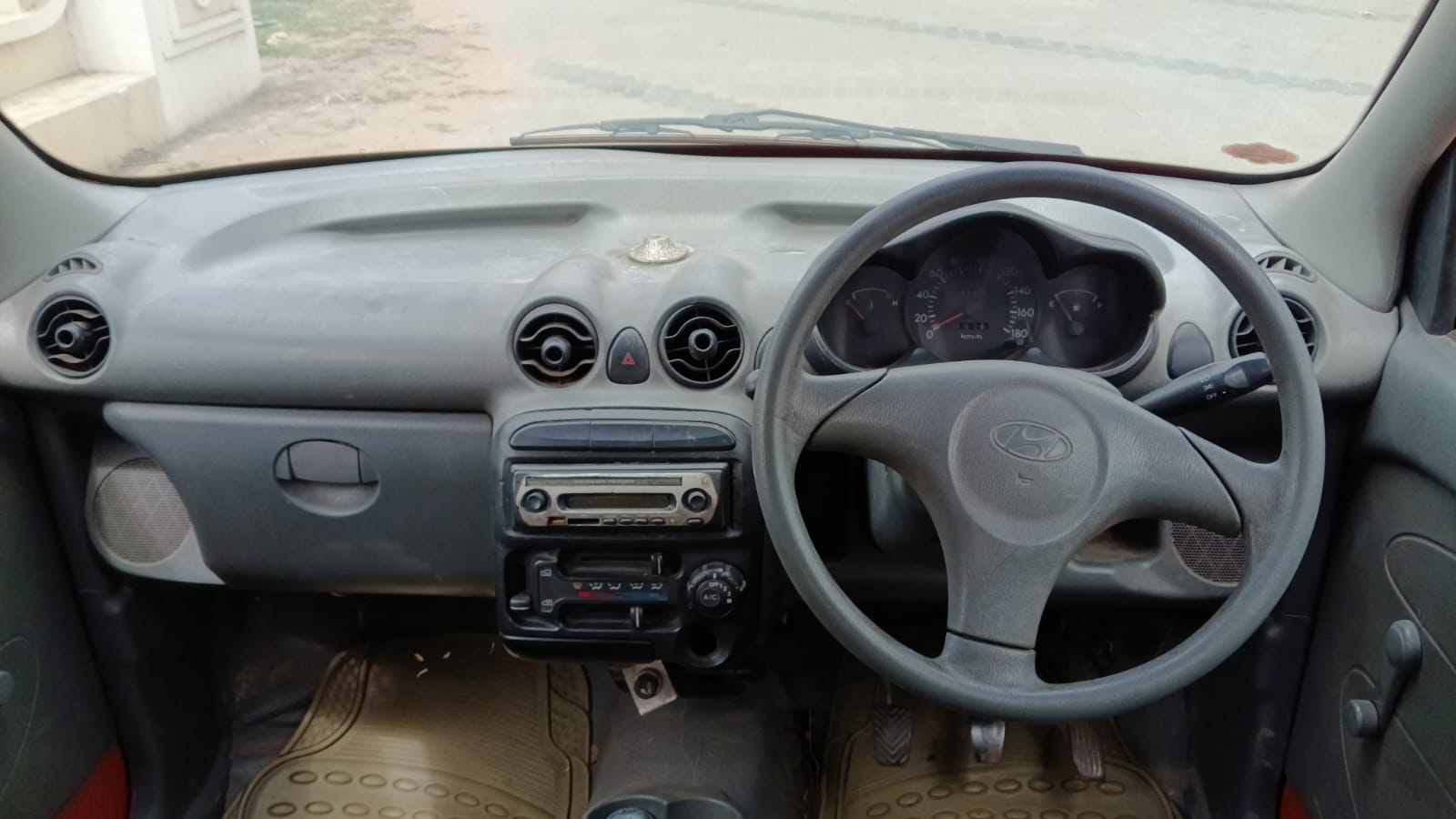 Hyundai Santro - Image 7