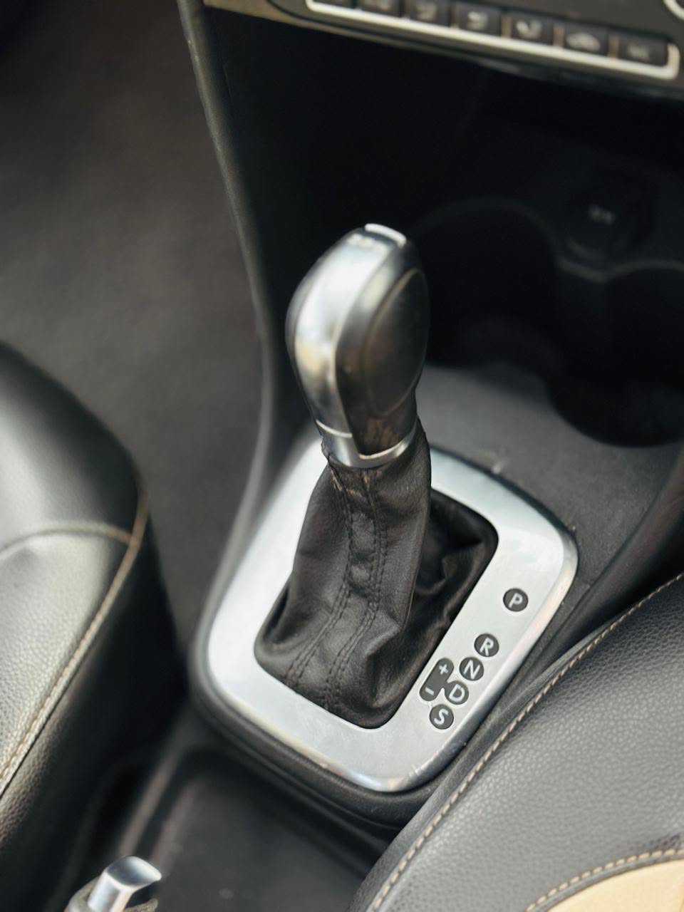 Volkswagen Polo - Image 8