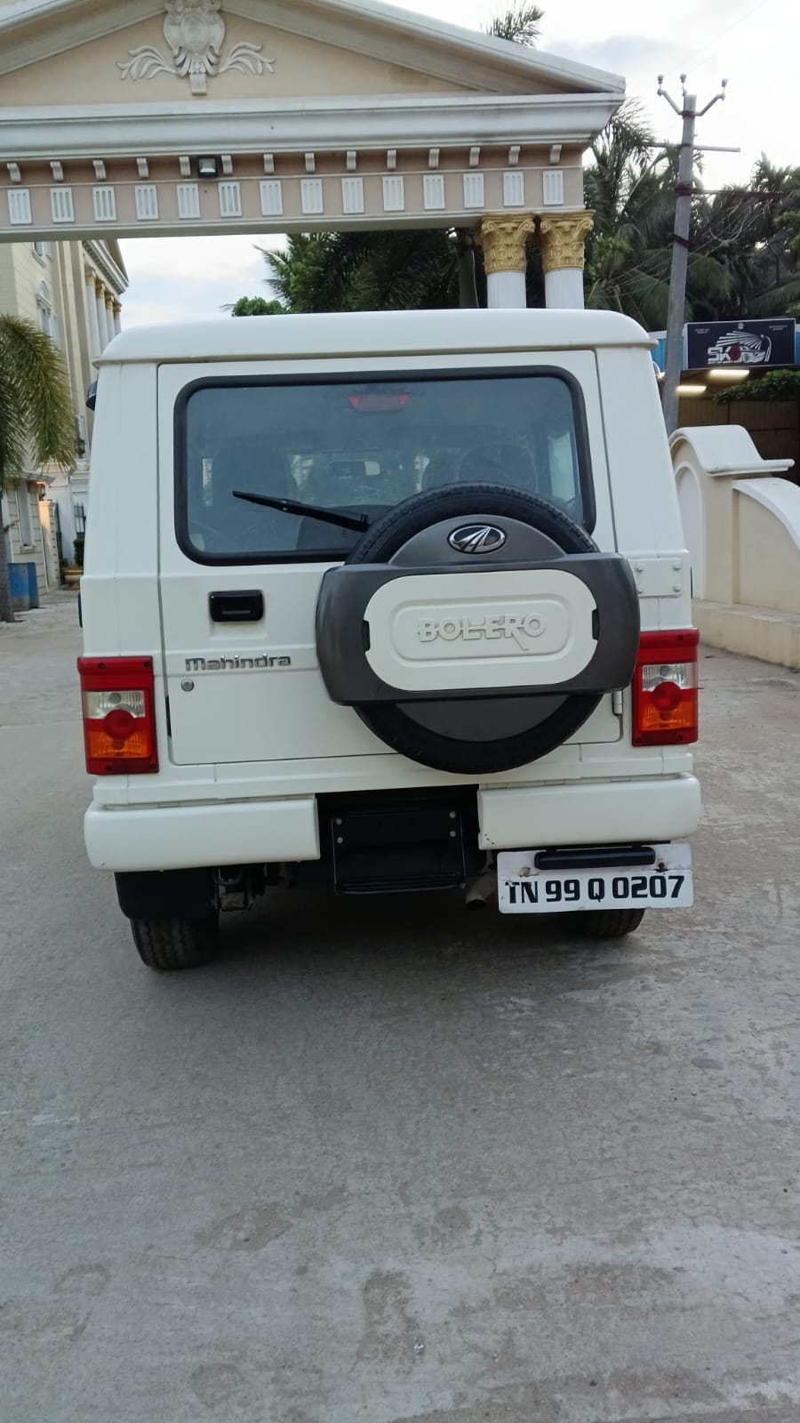 Mahindra Bolero - Image 2