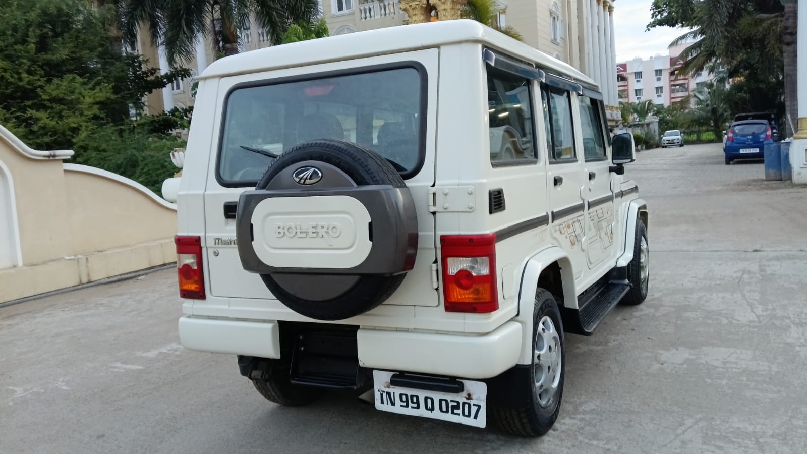 Mahindra Bolero - Image 5