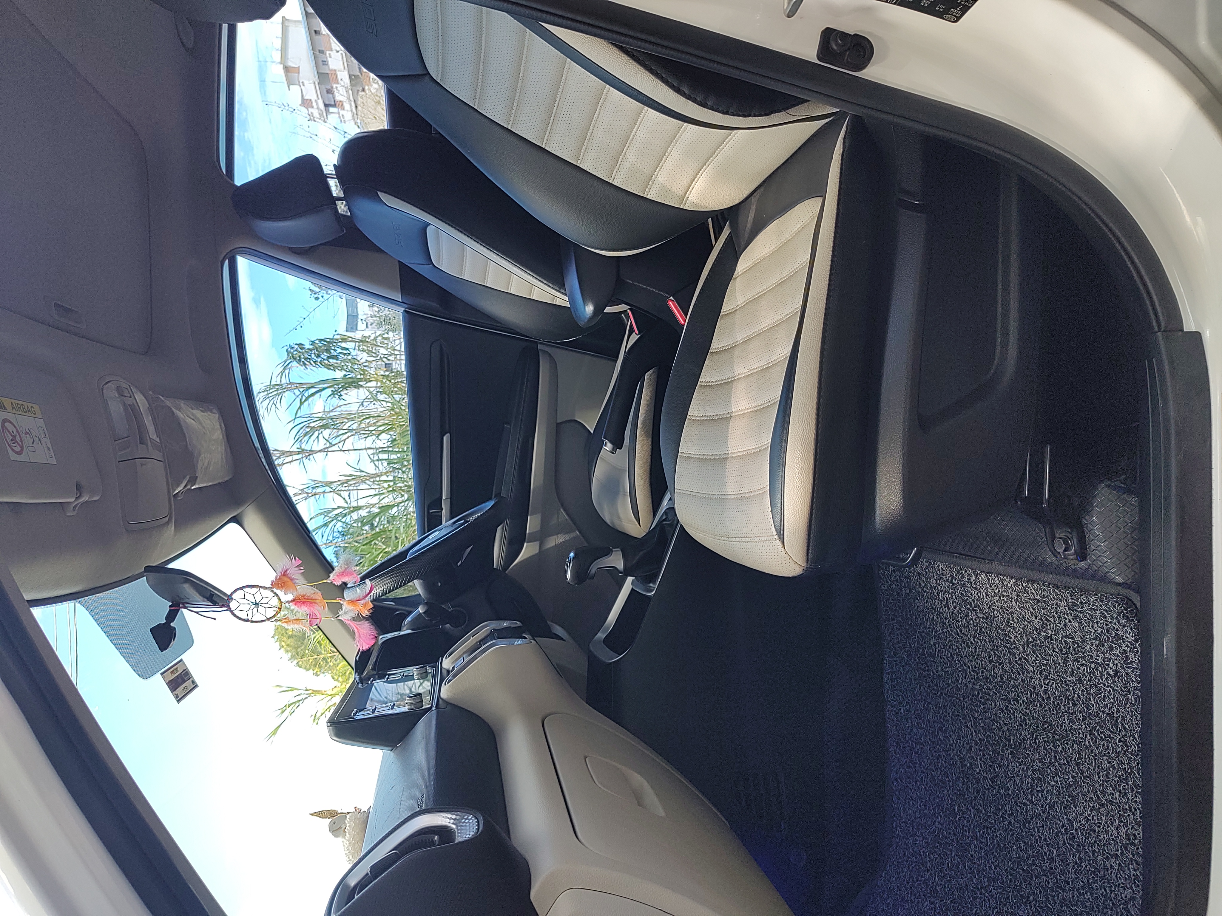 Kia Sonet - Image 6
