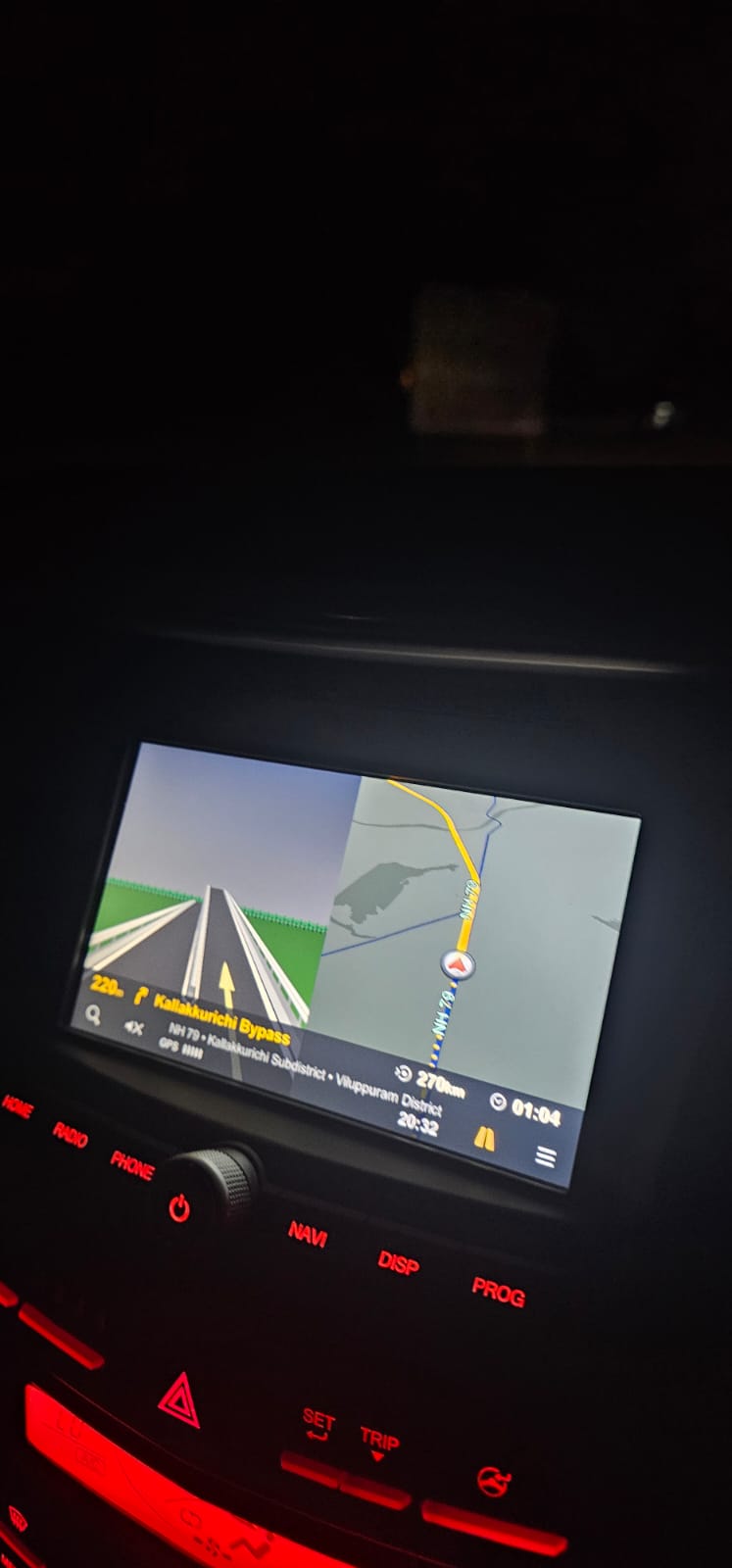 Mahindra XUV300 - Image 4