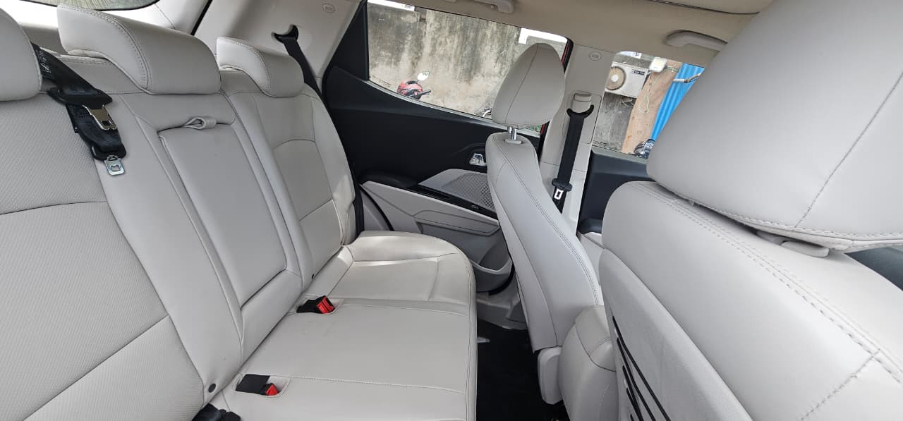 Mahindra XUV300 - Image 3