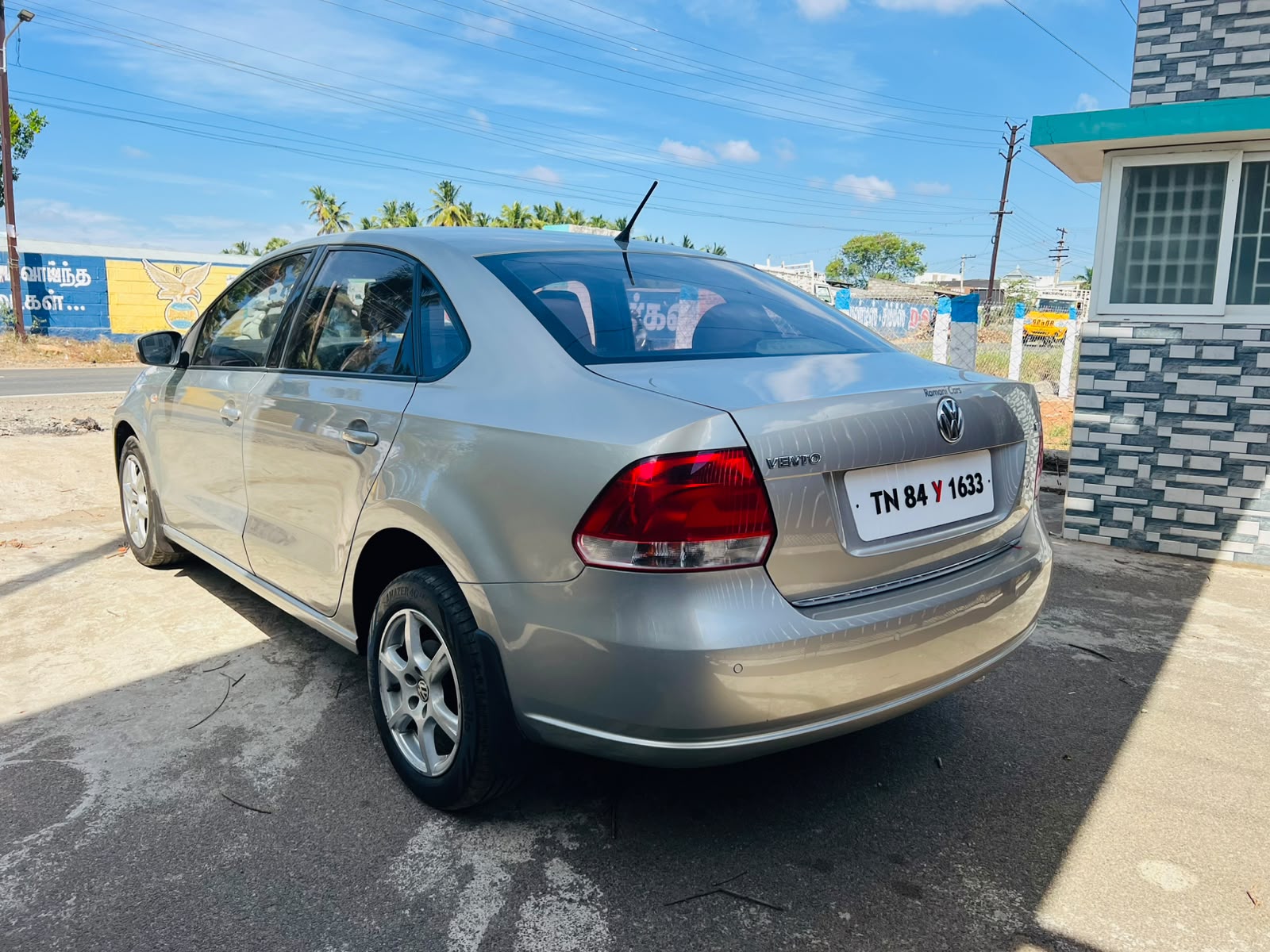 Volkswagen Vento - Image 6