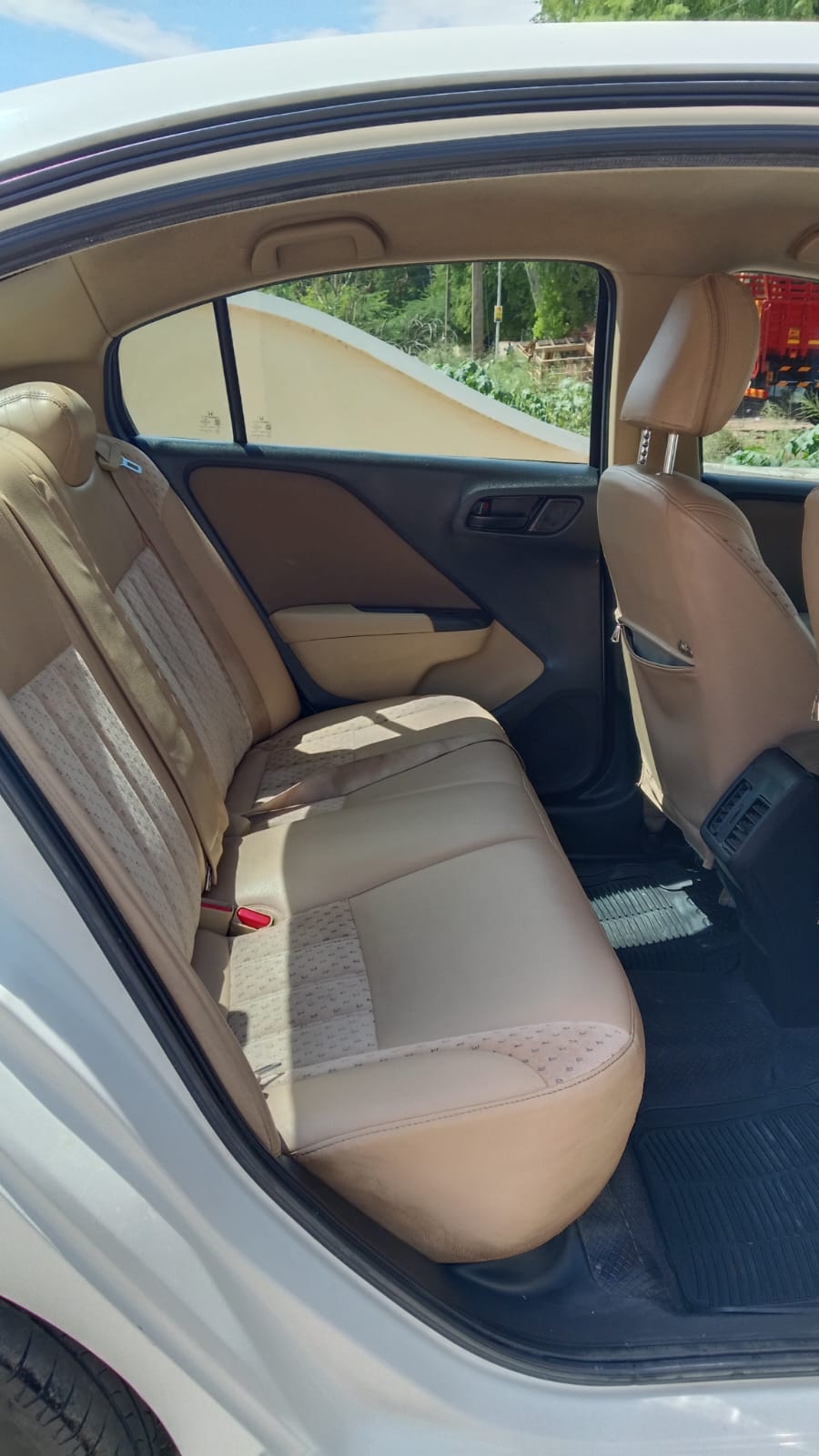 Honda City - Image 9