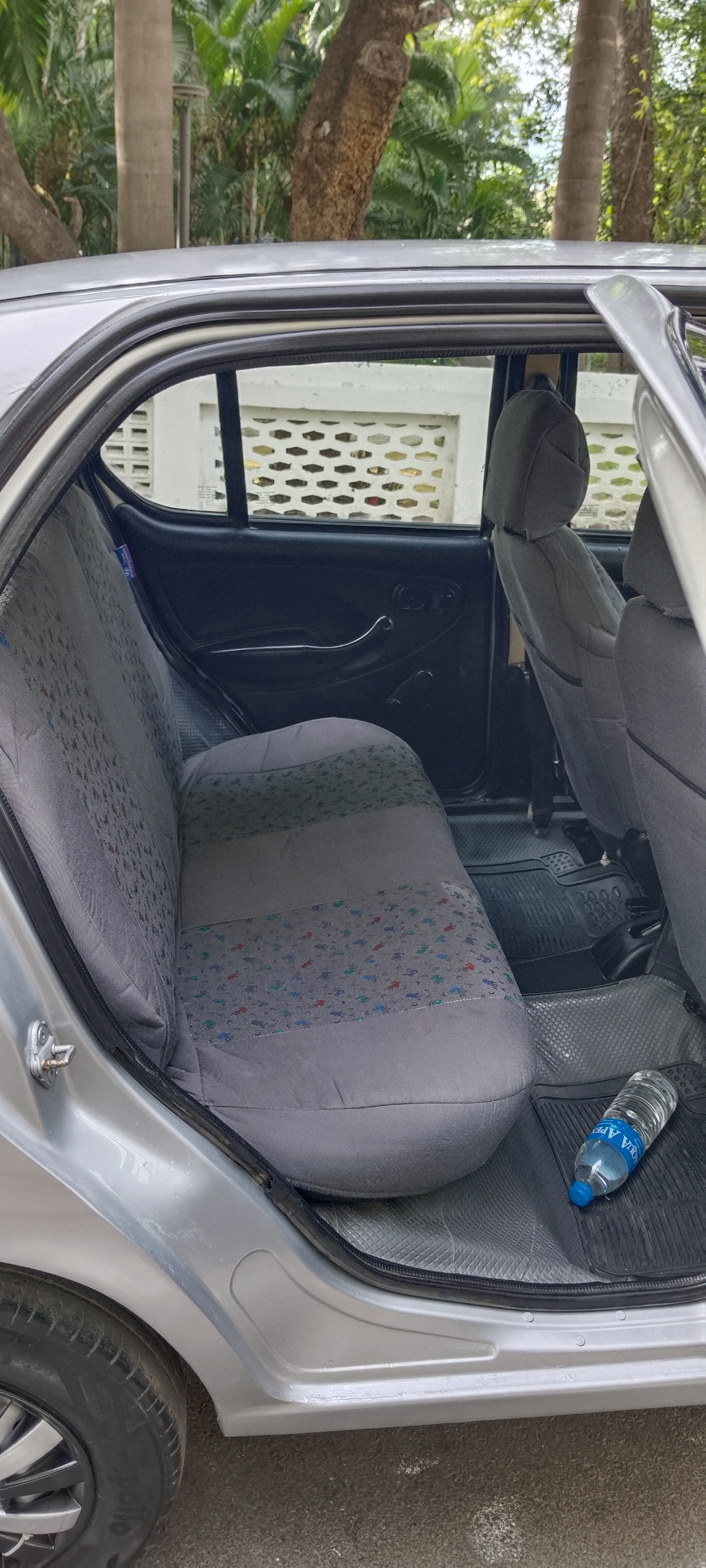 Tata Indica - Image 6