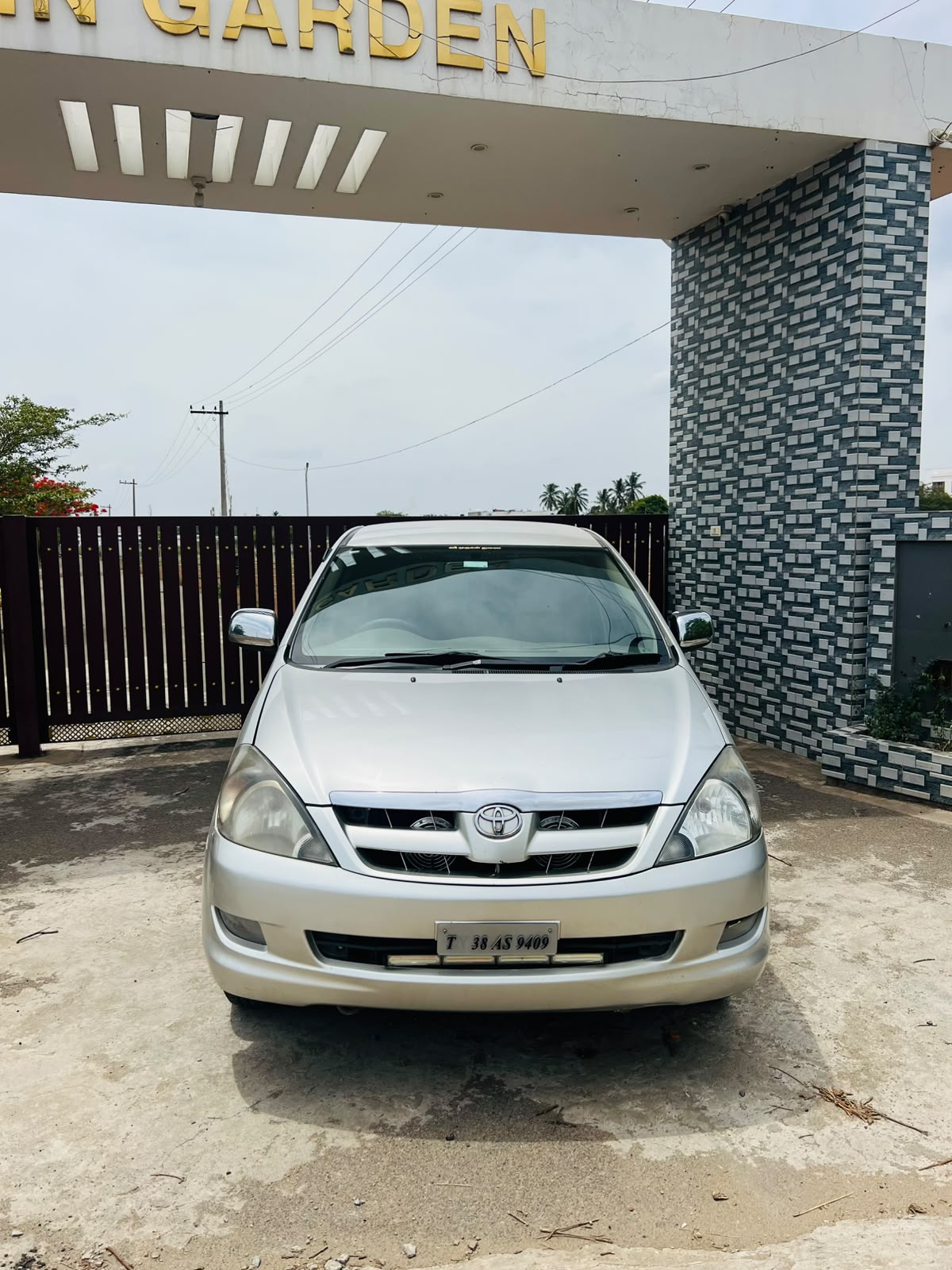 Toyota Innova