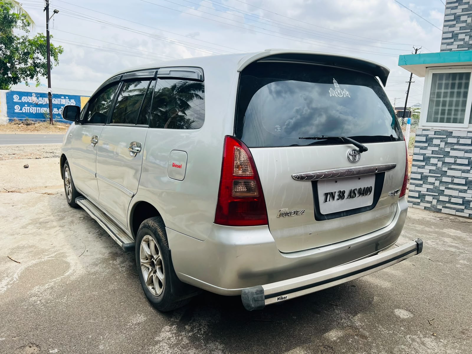Toyota Innova - Image 7
