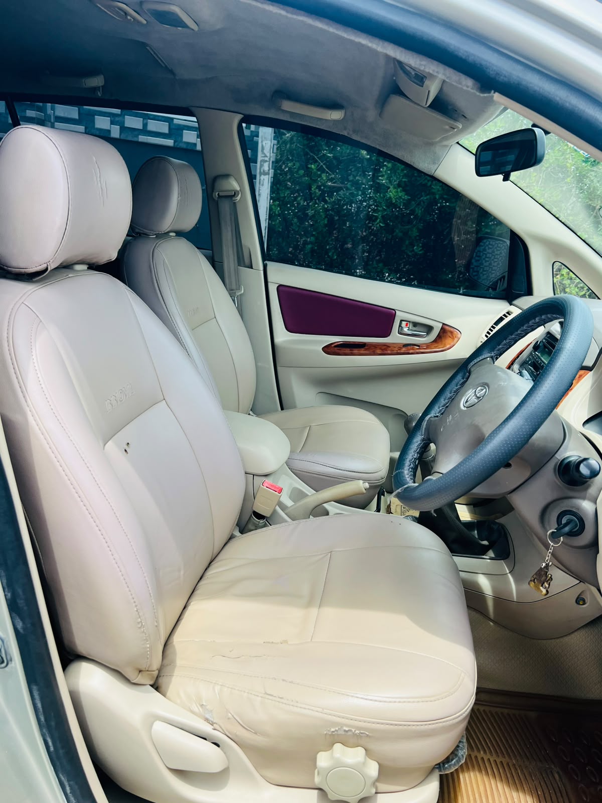 Toyota Innova - Image 10
