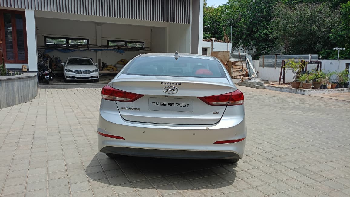Hyundai Elantra - Image 6