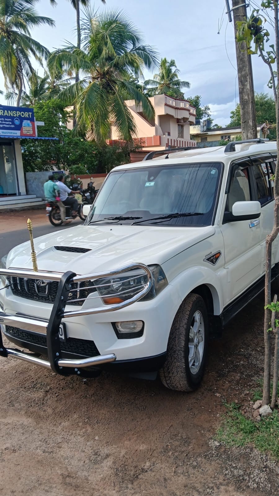 Mahindra Scorpio - Image 3
