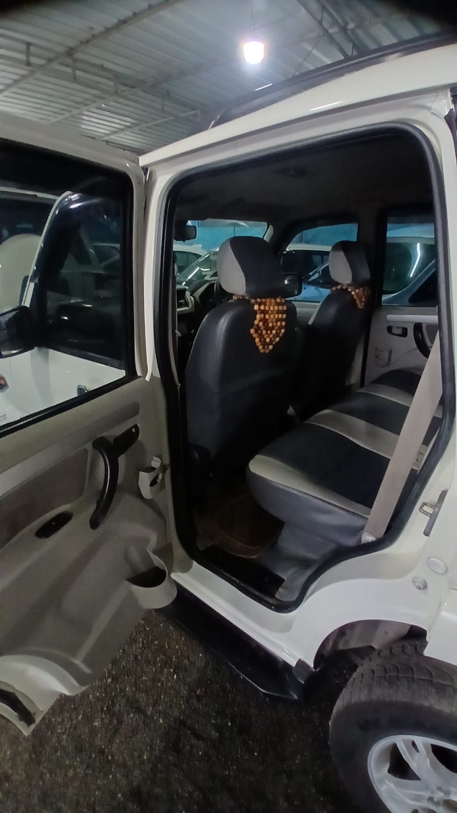 Mahindra Scorpio - Image 8