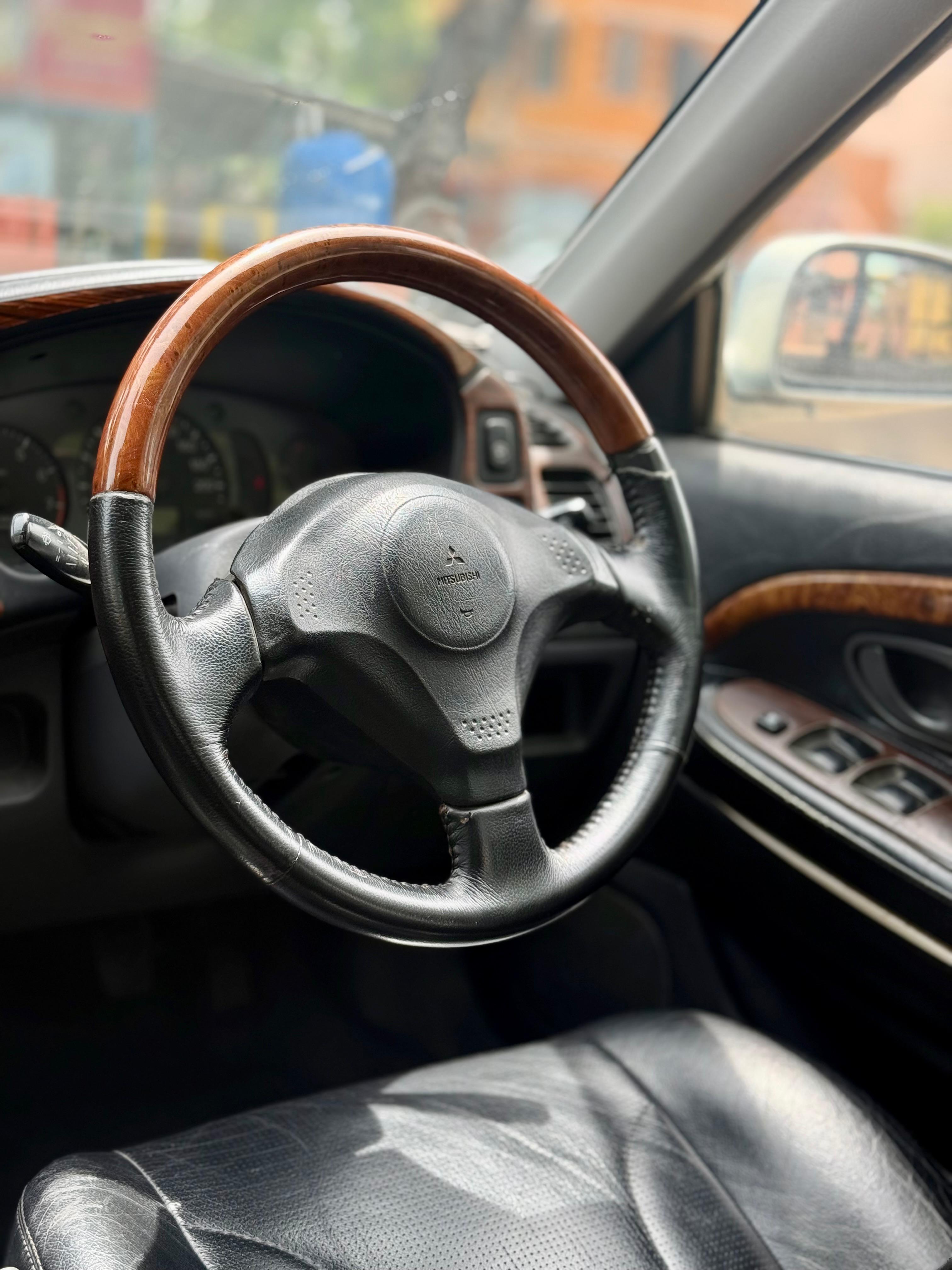 Mitsubishi Lancer - Image 5