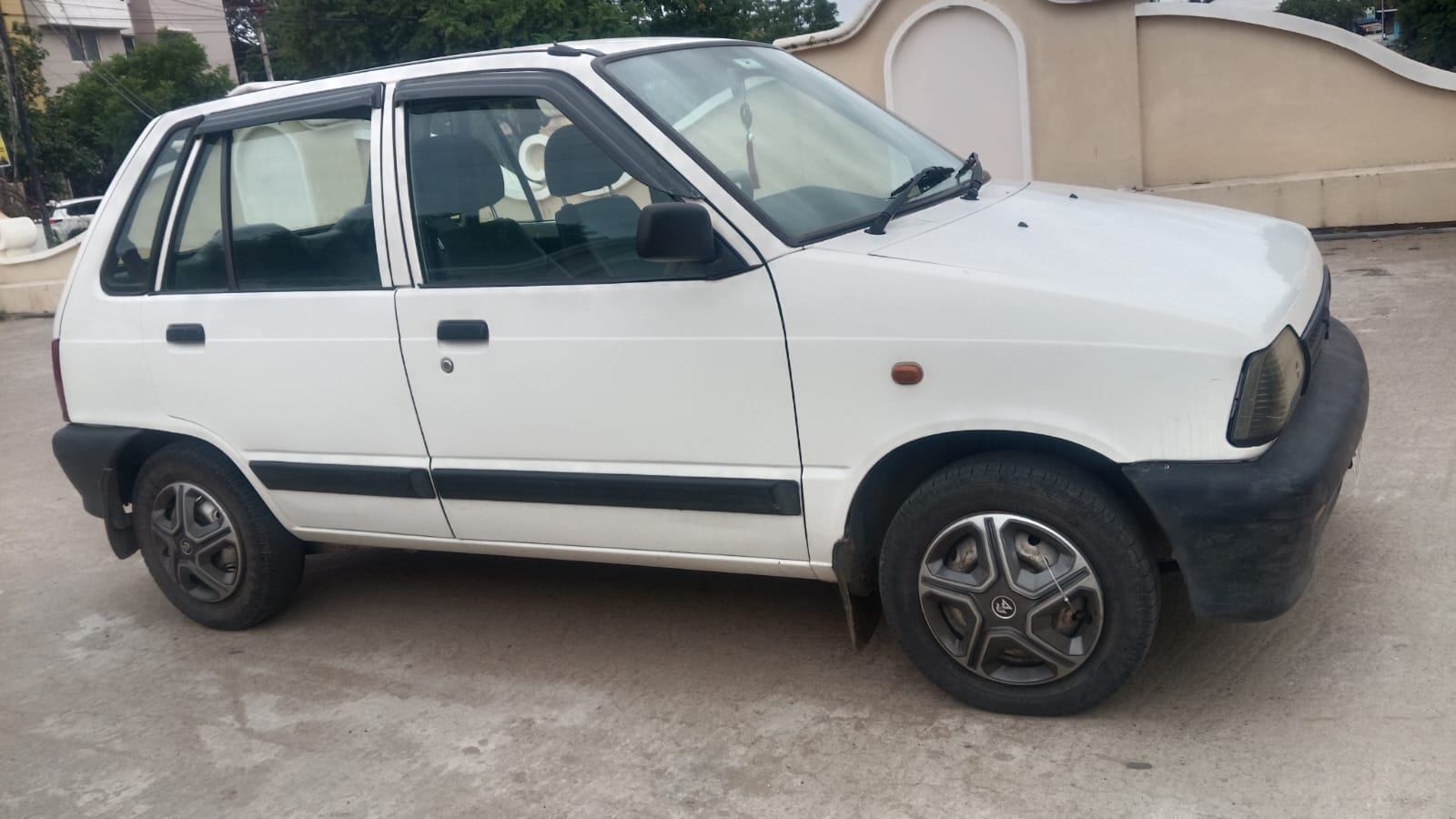 Maruti Suzuki 800 - Image 13
