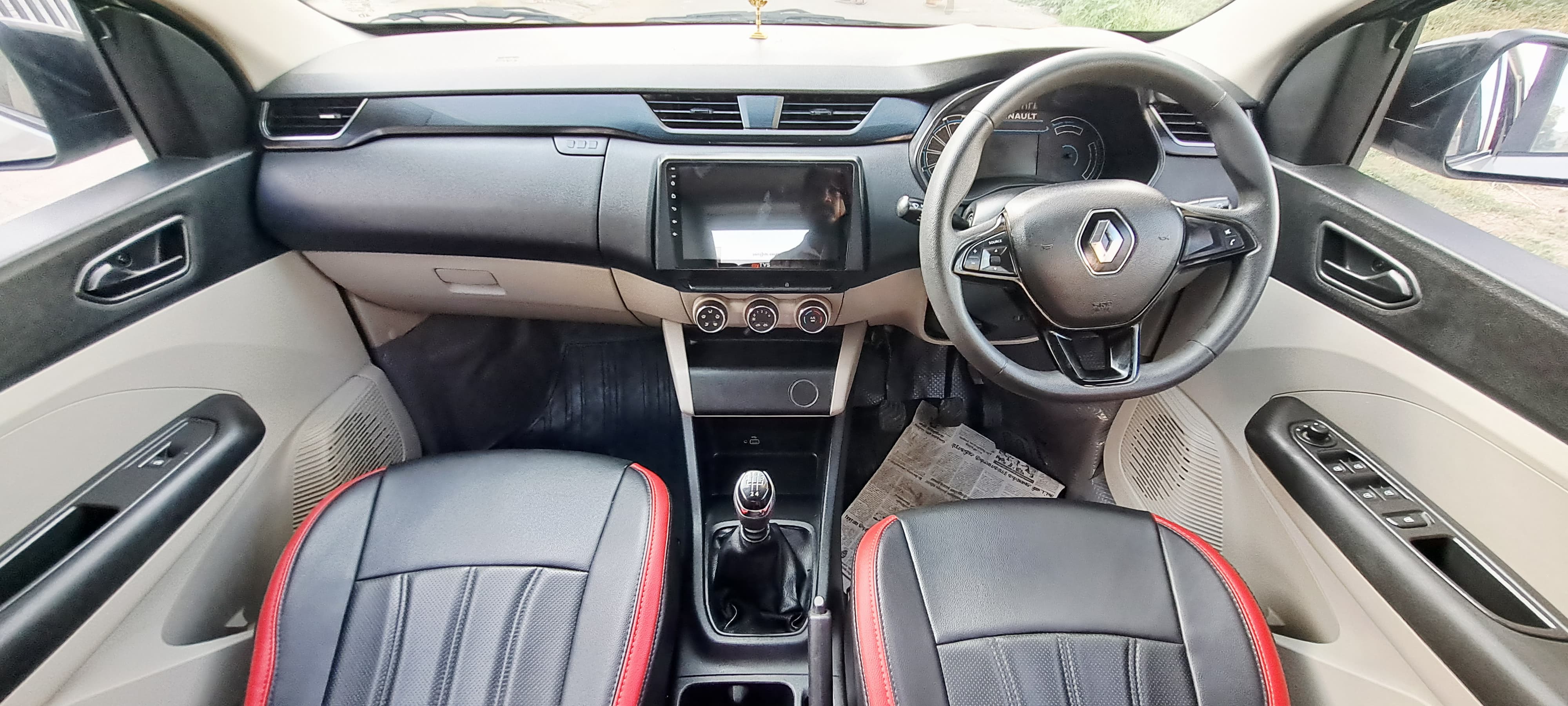 Renault Triber - Image 9