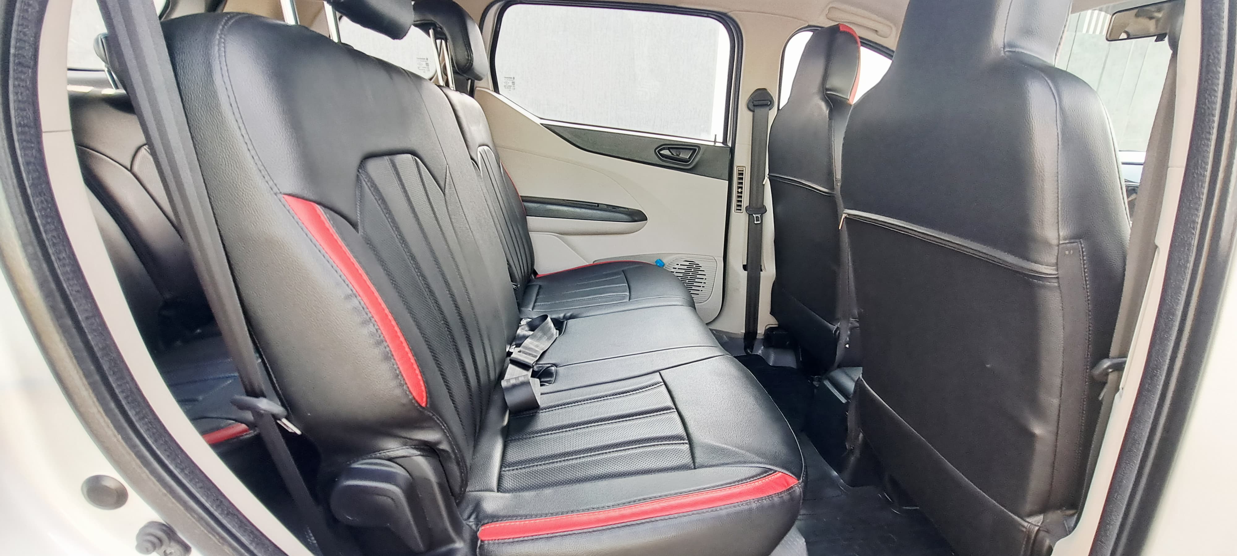 Renault Triber - Image 10