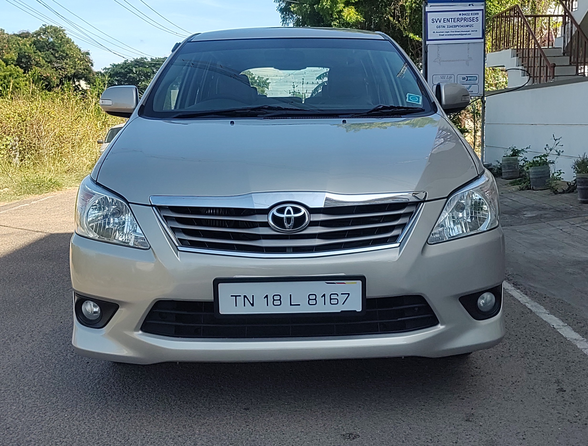 Toyota Innova - Image 8