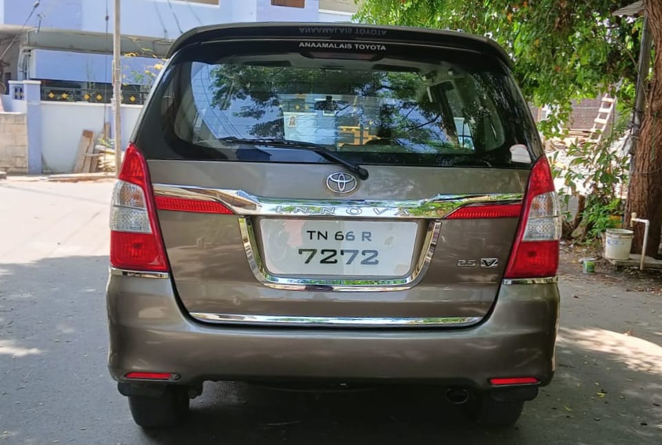 Toyota Innova - Image 7