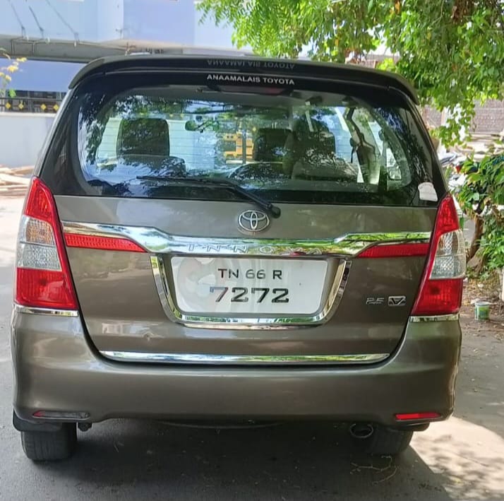 Toyota Innova - Image 6