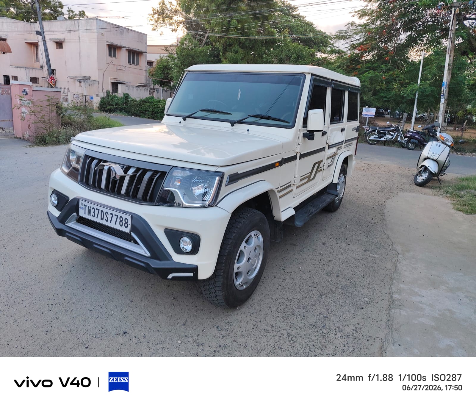 Mahindra Bolero
